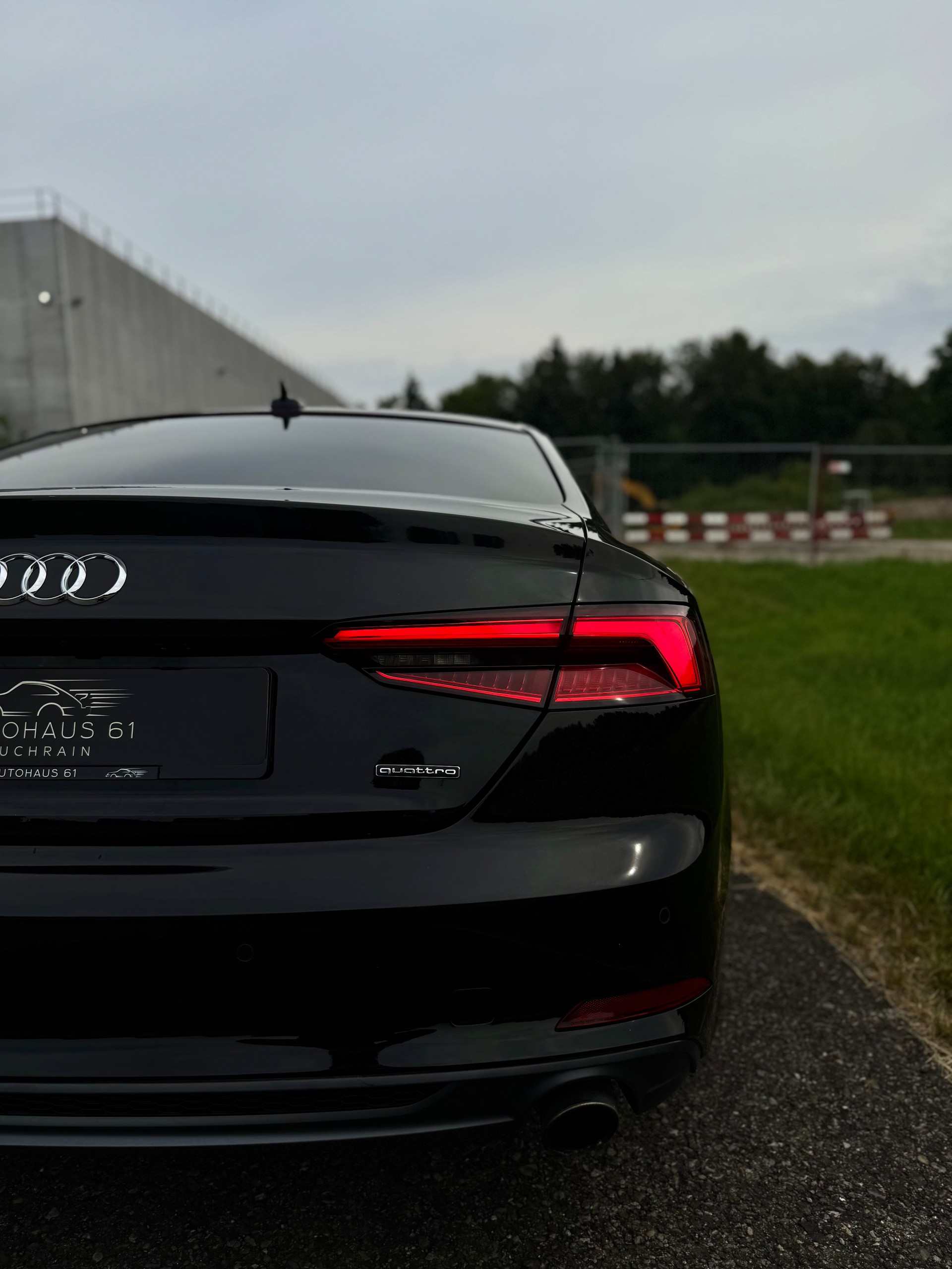 AUDI A5 Coupé 2.0 TFSI Sport quattro S-tronic / ab MFK bei Verkauf-image-7