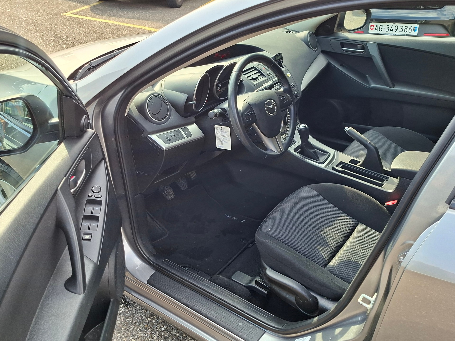 MAZDA 1.6 Exclusive-image-2