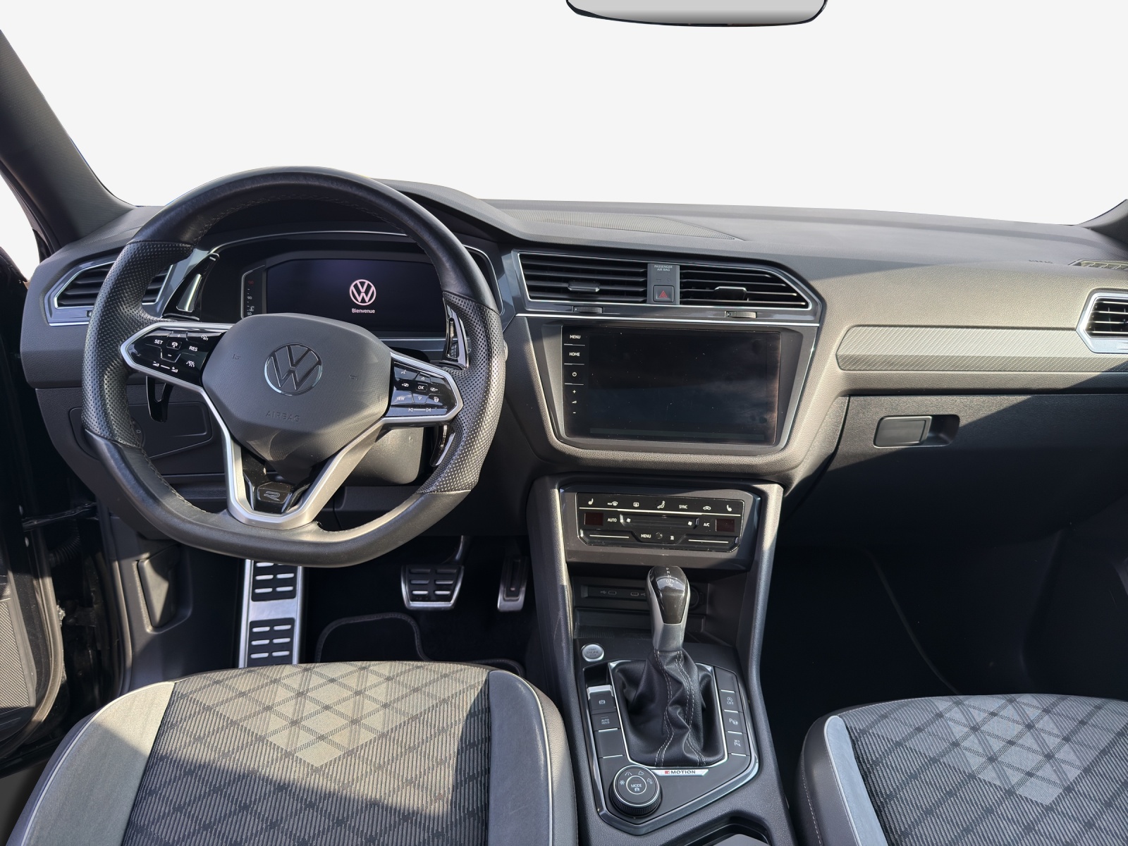VW Tiguan Allspace 2.0TSI R-Line 4Motion DSG-image-8