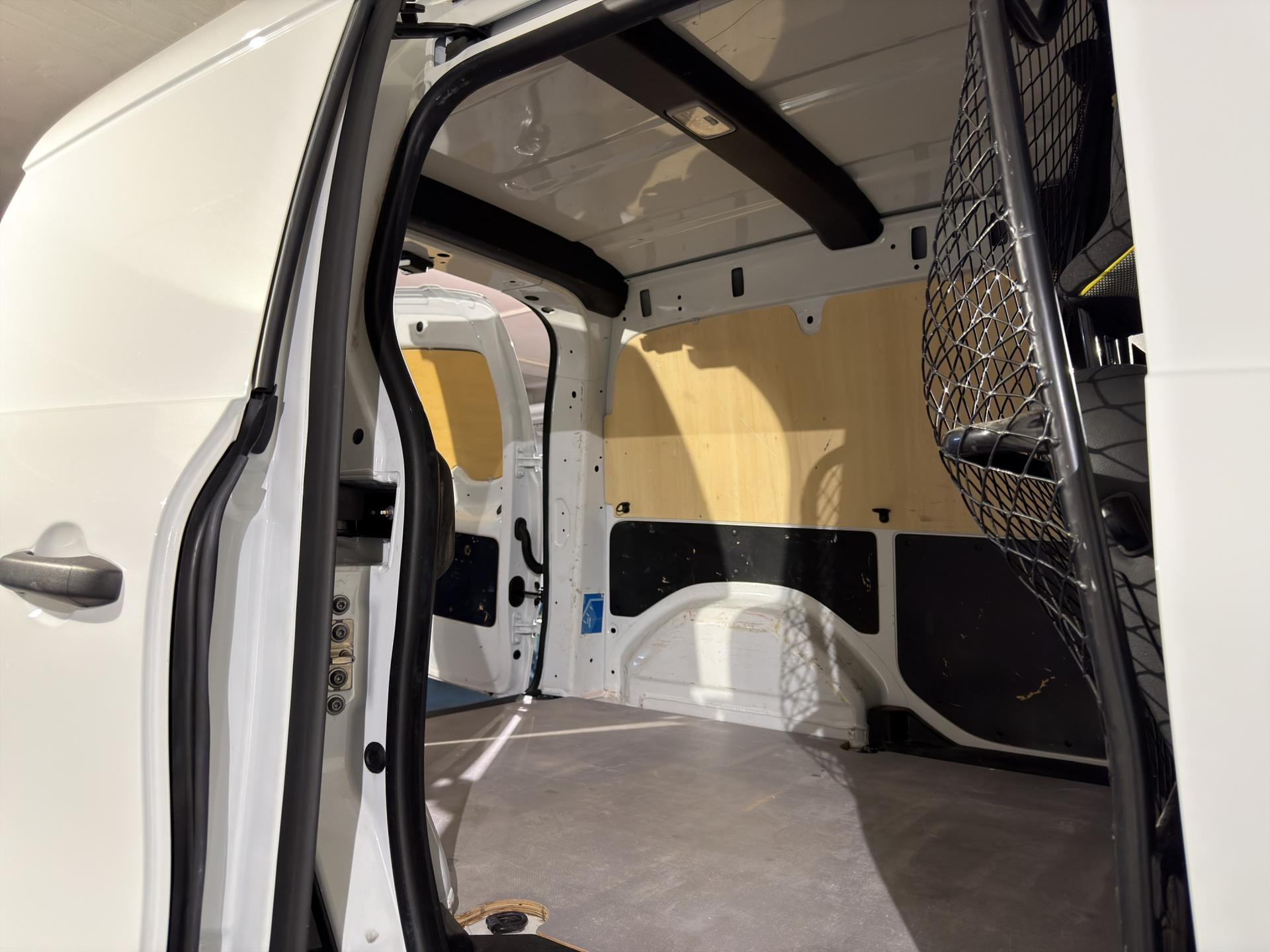 RENAULT Kangoo Van 1.3TCe Open Sesame 130 PF Extra EDC-image-21