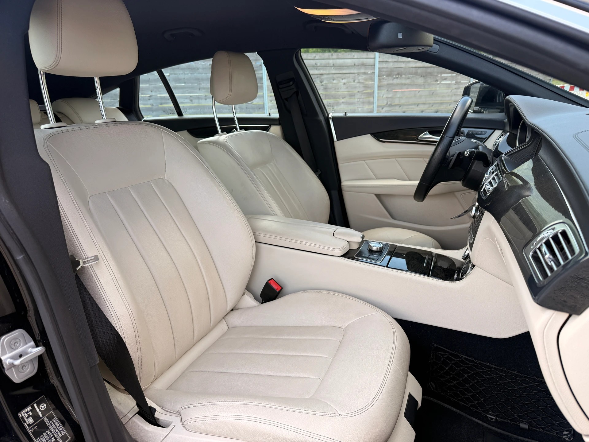 MERCEDES-BENZ CLS 350 CDI 4matic Shooting Brake-image-11