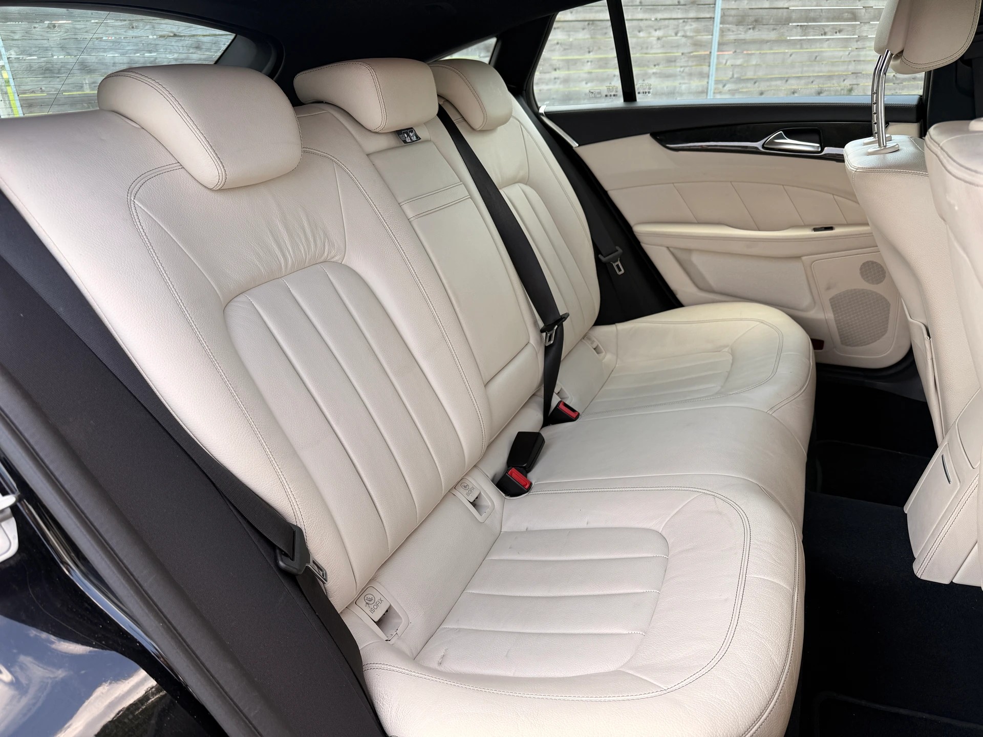 MERCEDES-BENZ CLS 350 CDI 4matic Shooting Brake-image-14