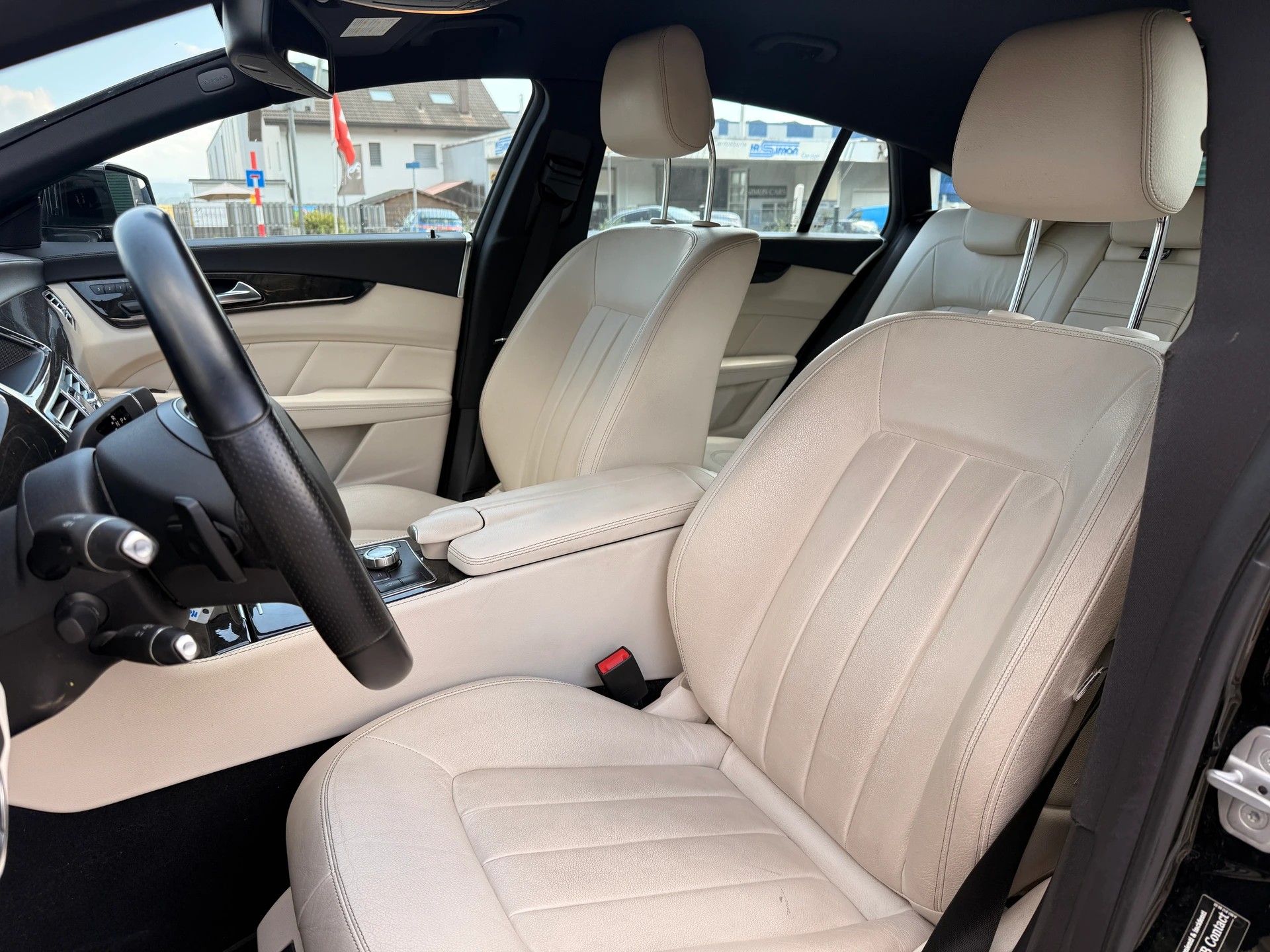MERCEDES-BENZ CLS 350 CDI 4matic Shooting Brake-image-9