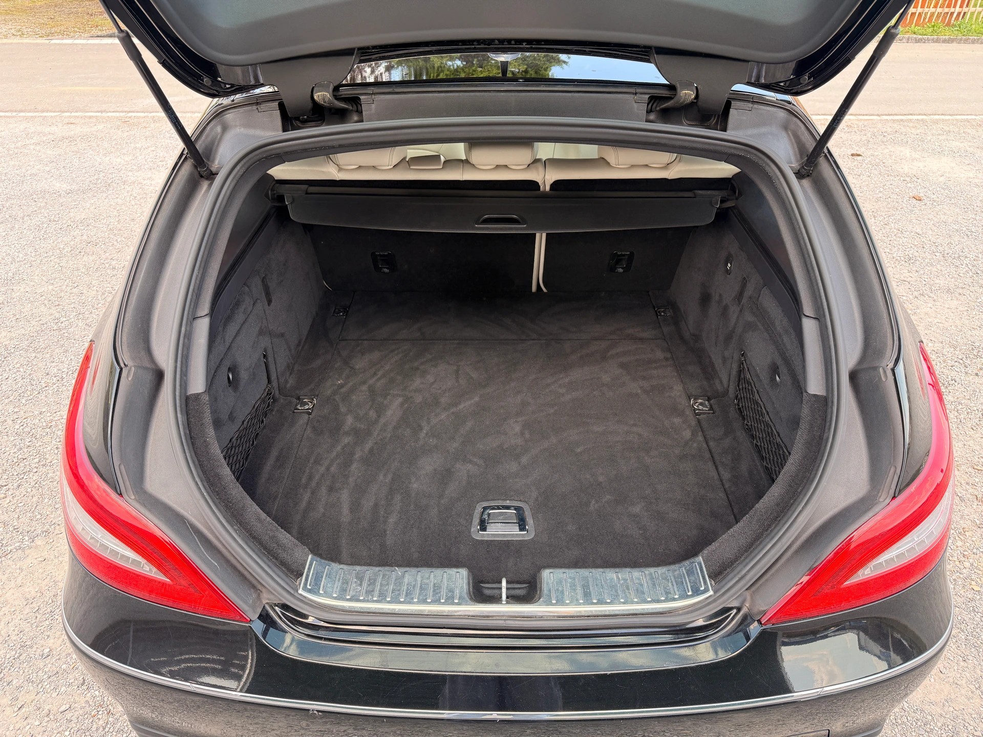 MERCEDES-BENZ CLS 350 CDI 4matic Shooting Brake-image-15
