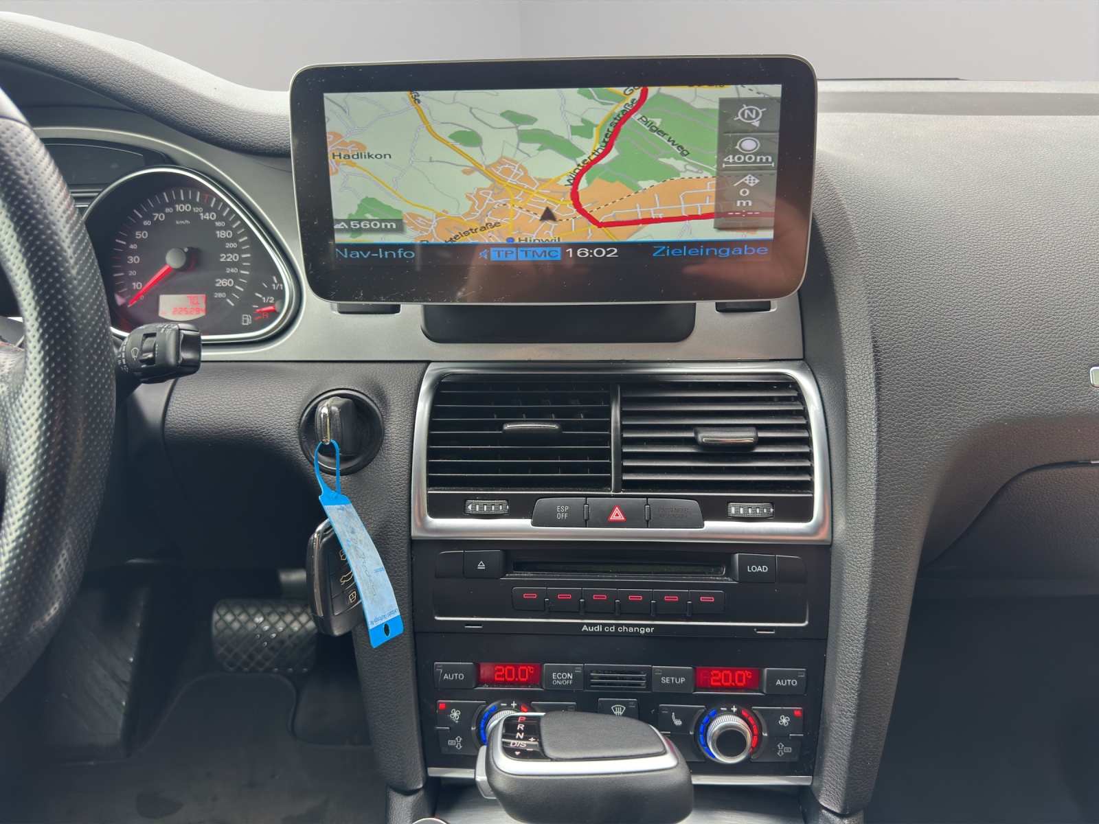 AUDI Q7 3.0 TDI quattro tiptronic-image-11