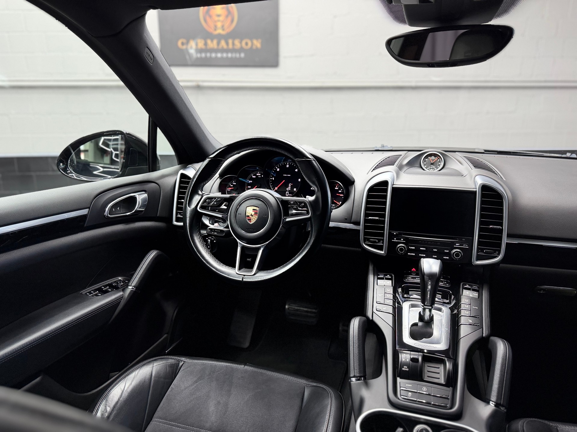 PORSCHE Cayenne Diesel Platinum Edition-image-15