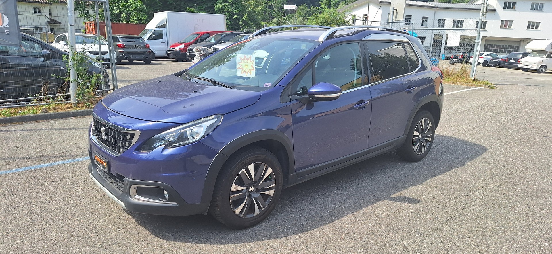 PEUGEOT 2008 1.2 PureTech Style EAT6-image-1