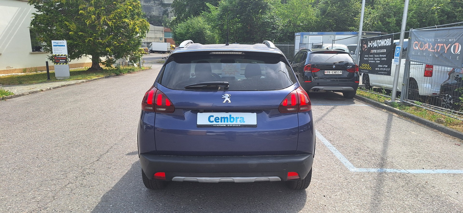PEUGEOT 2008 1.2 PureTech Style EAT6-image-4
