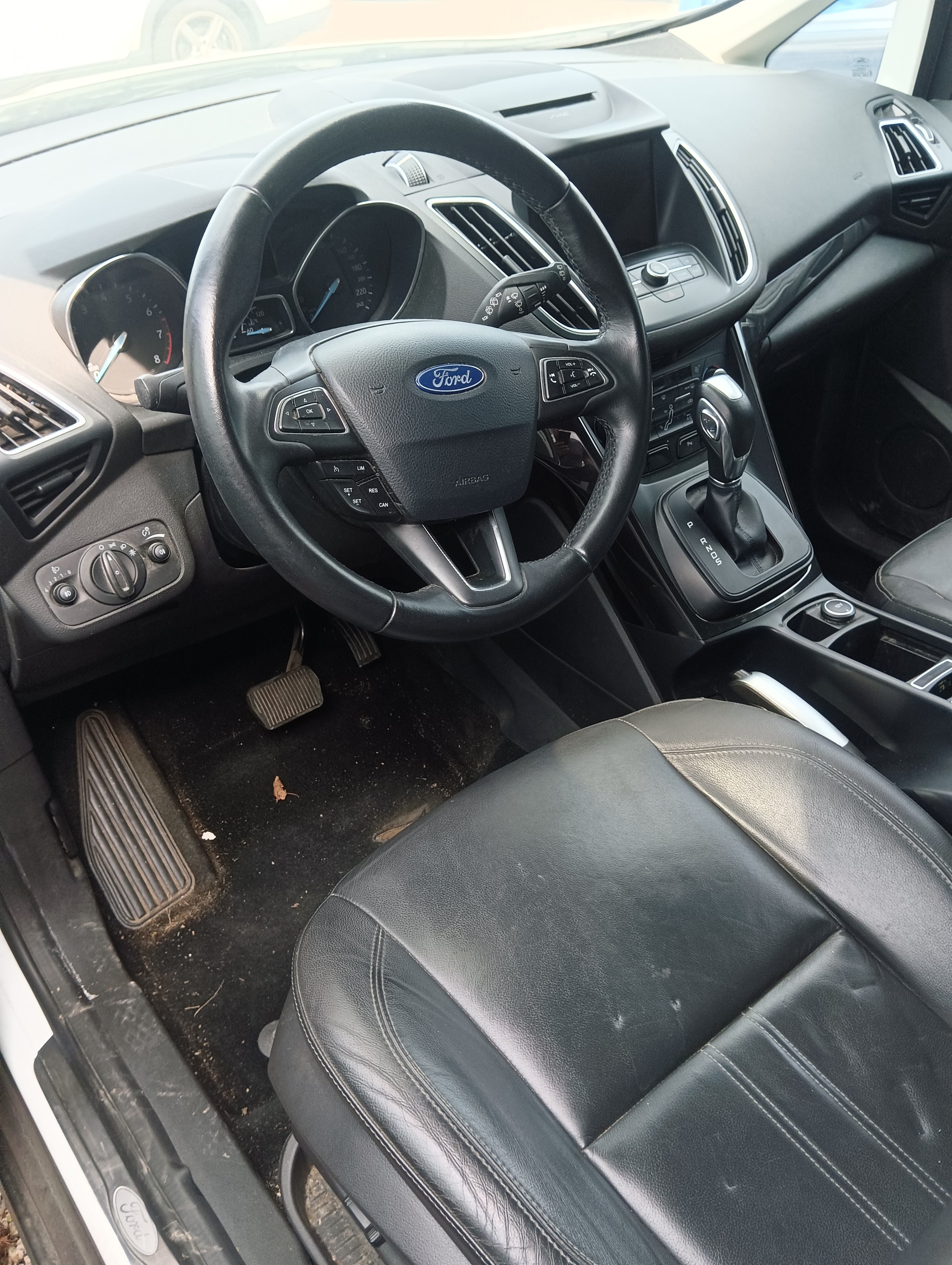 FORD GrC-Max 1.5 SCTi Titanium Automat-image-4
