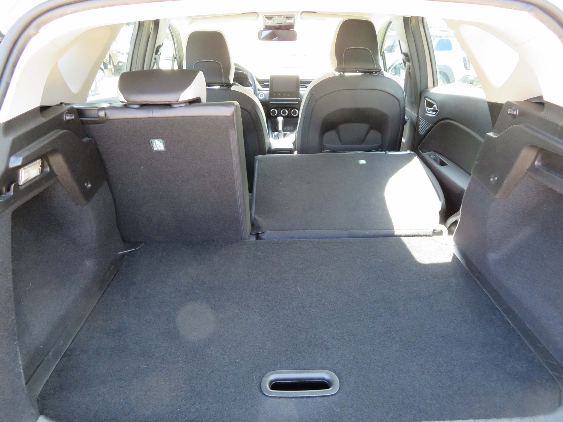RENAULT Captur 1.3 TCe Intens EDC-image-13