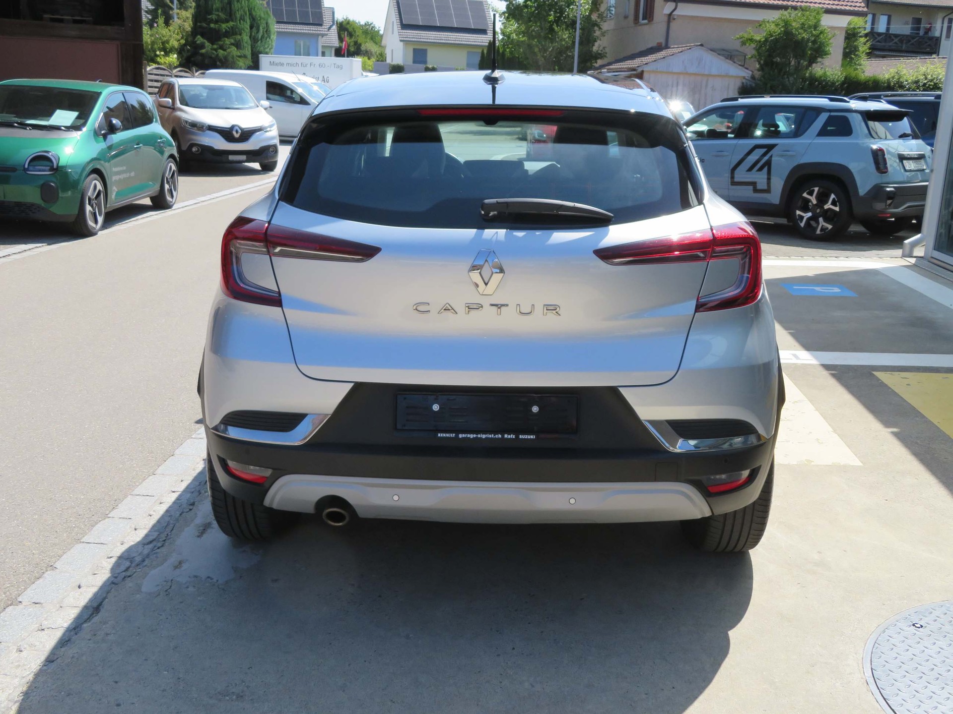 RENAULT Captur 1.3 TCe Intens EDC-image-6
