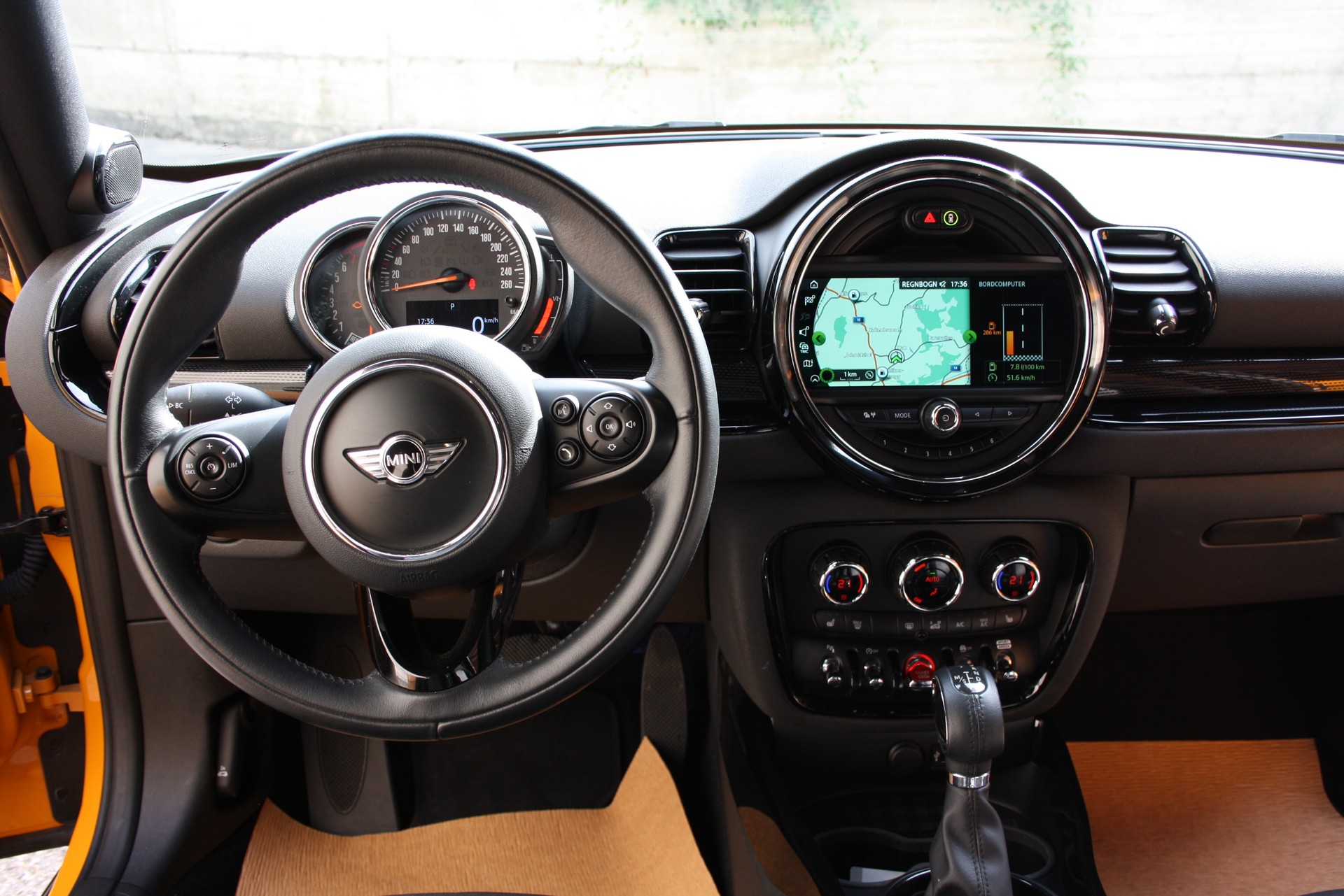 MINI Clubman Cooper S Steptronic-image-9