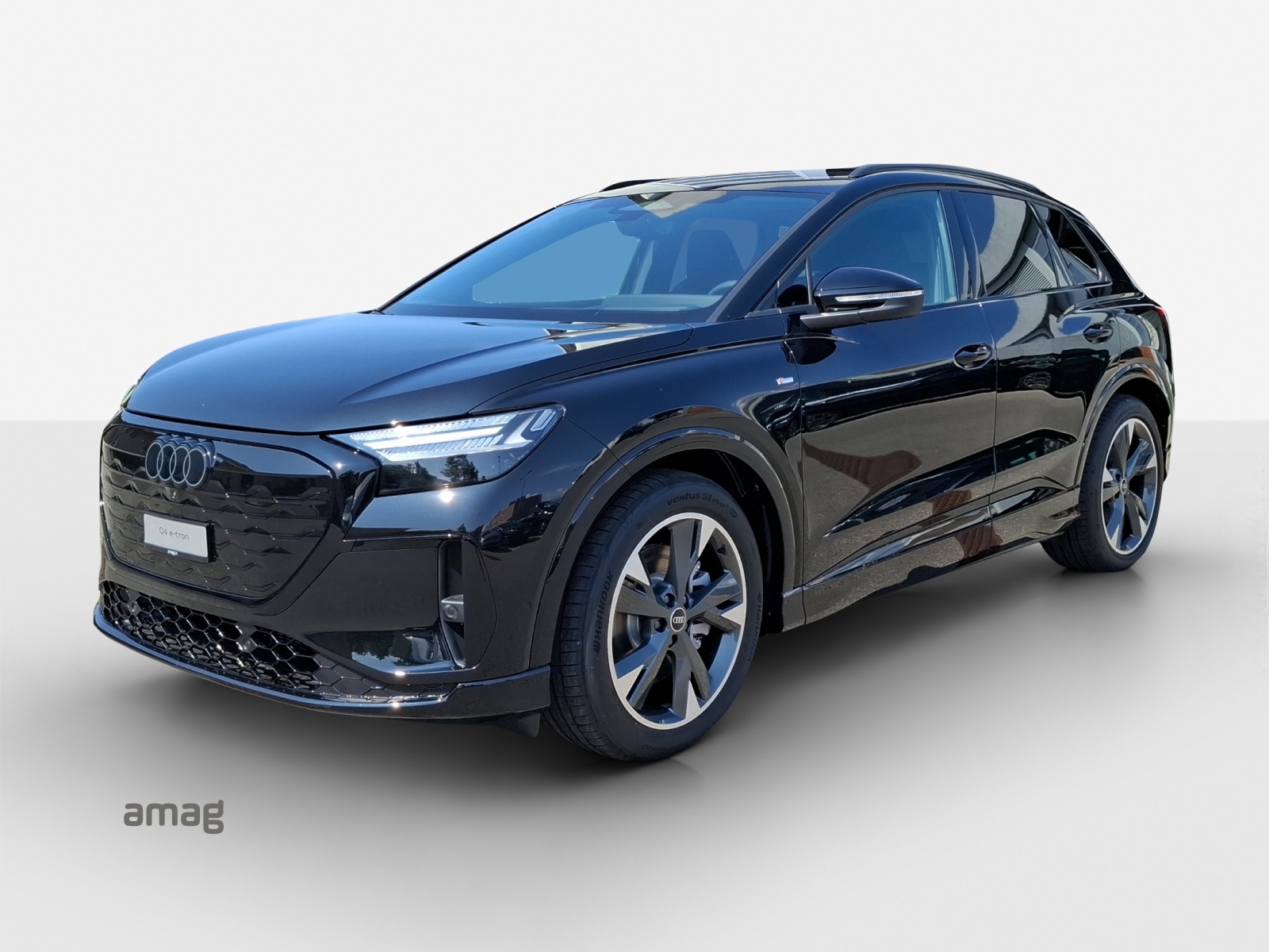 AUDI Q4 e-tron SUV quattro performance Attraction-image-0