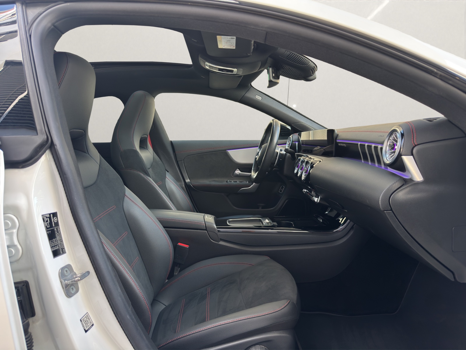 MERCEDES-BENZ CLA 35 AMG 4Matic 7G-DCT-image-12