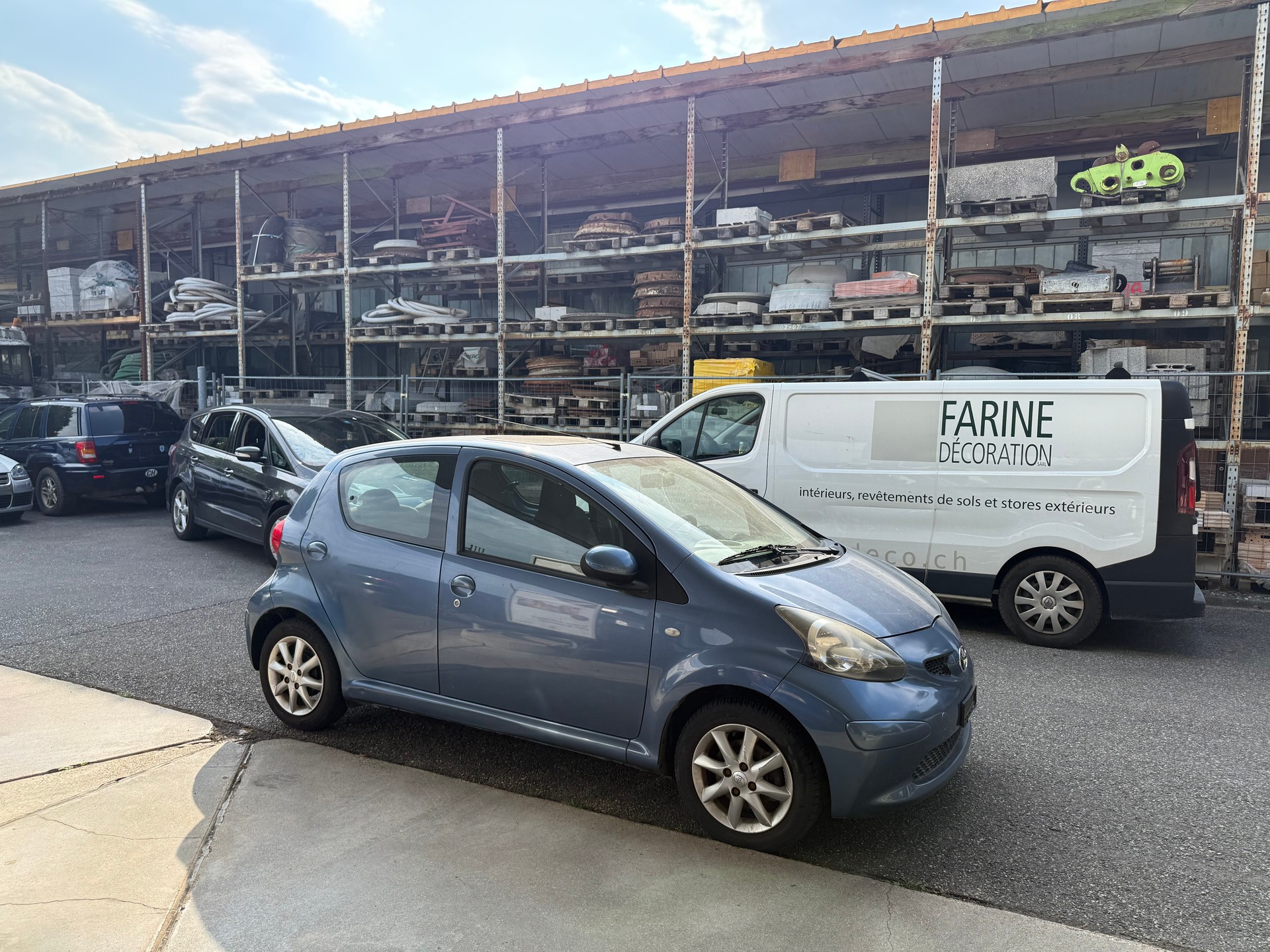 TOYOTA Aygo 1.0 blue-image-5