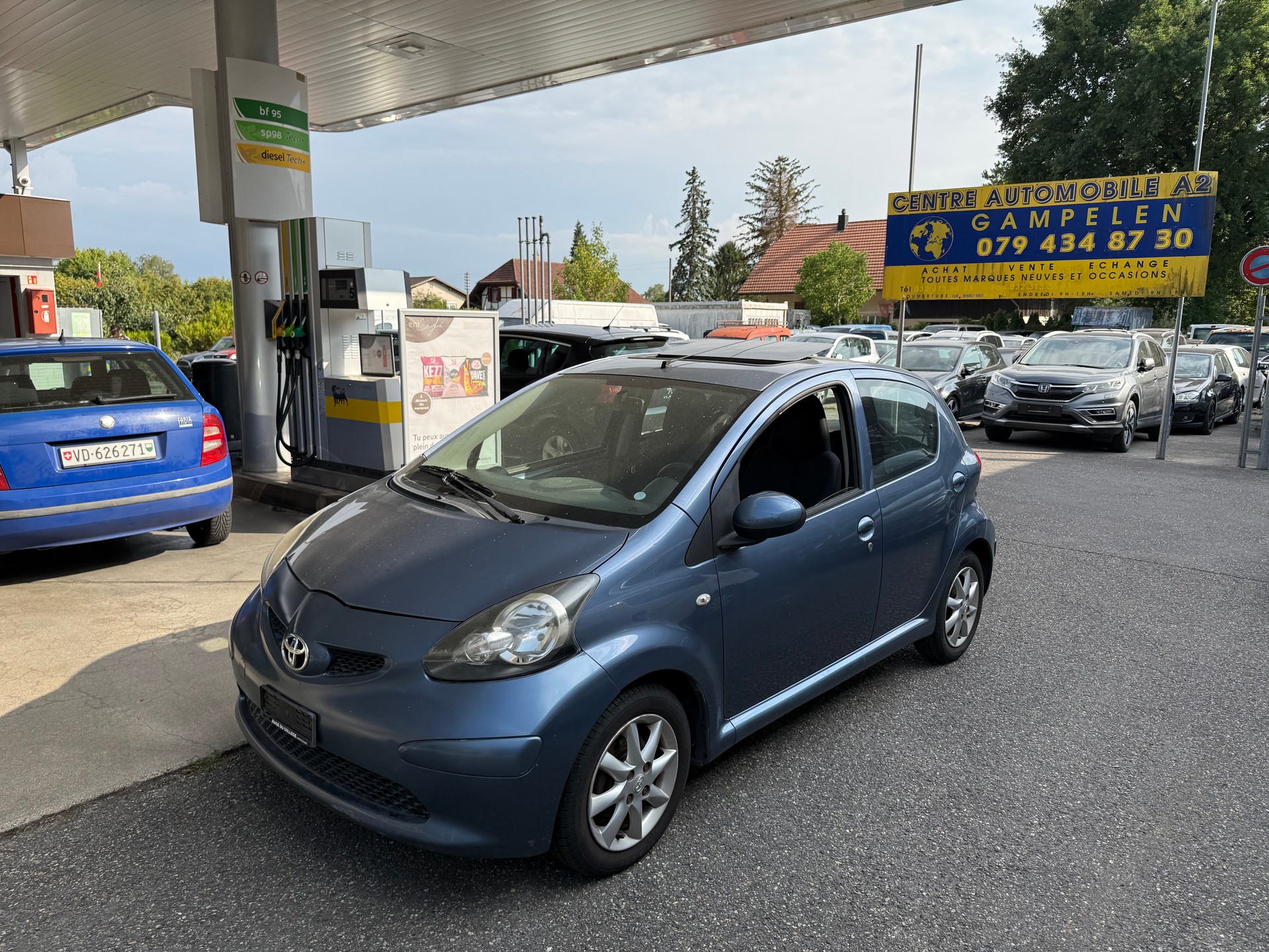 TOYOTA Aygo 1.0 blue-image-0
