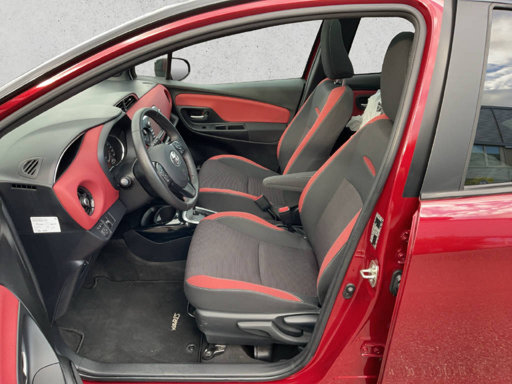 TOYOTA Yaris 1.5 VVT-i HSD Premium-image-7