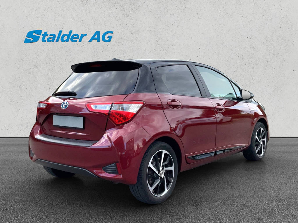 TOYOTA Yaris 1.5 VVT-i HSD Premium-image-4