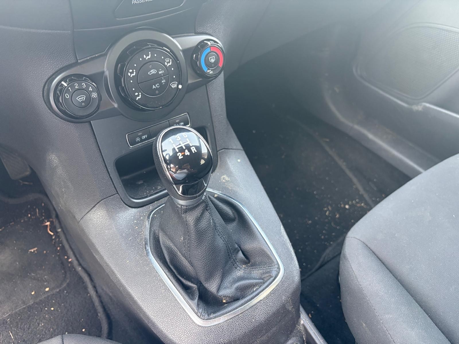 FORD Fiesta 1.0 SCTi Trend-image-7