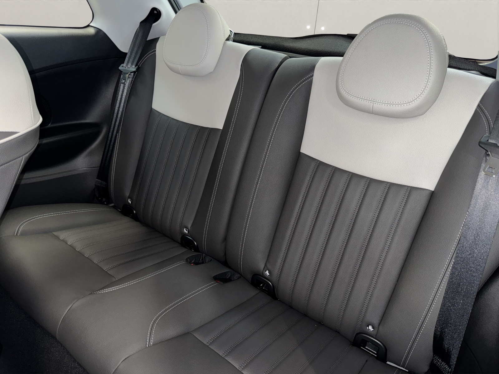 FIAT 500 La Prima-image-13