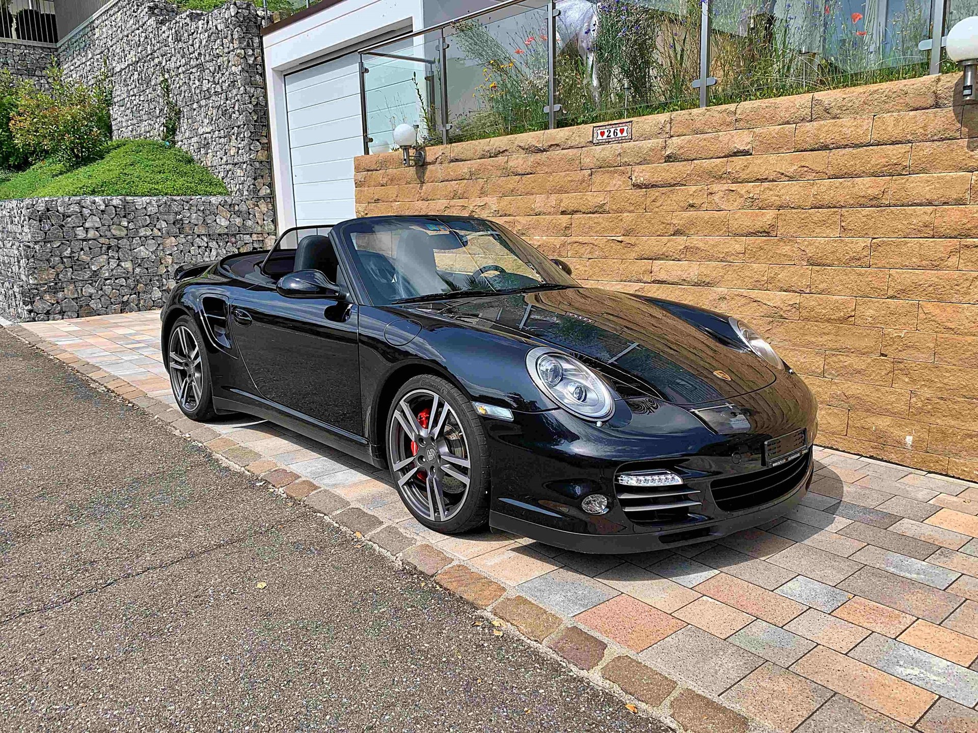 PORSCHE 911 Cabrio Turbo PDK-image-1