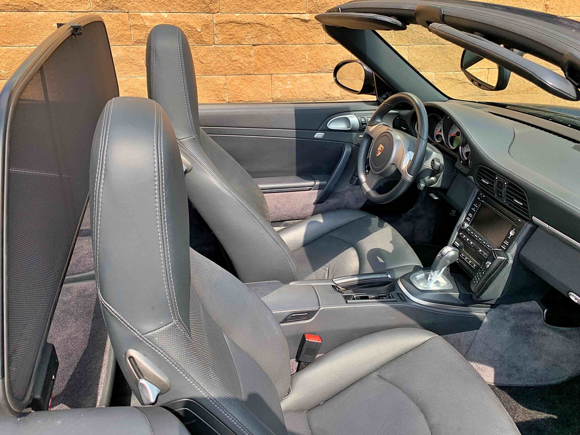 PORSCHE 911 Cabrio Turbo PDK-image-8