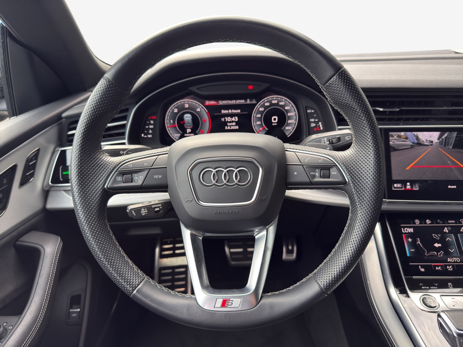 AUDI Q8 45 TDI Black Edition quattro tiptronic-image-9