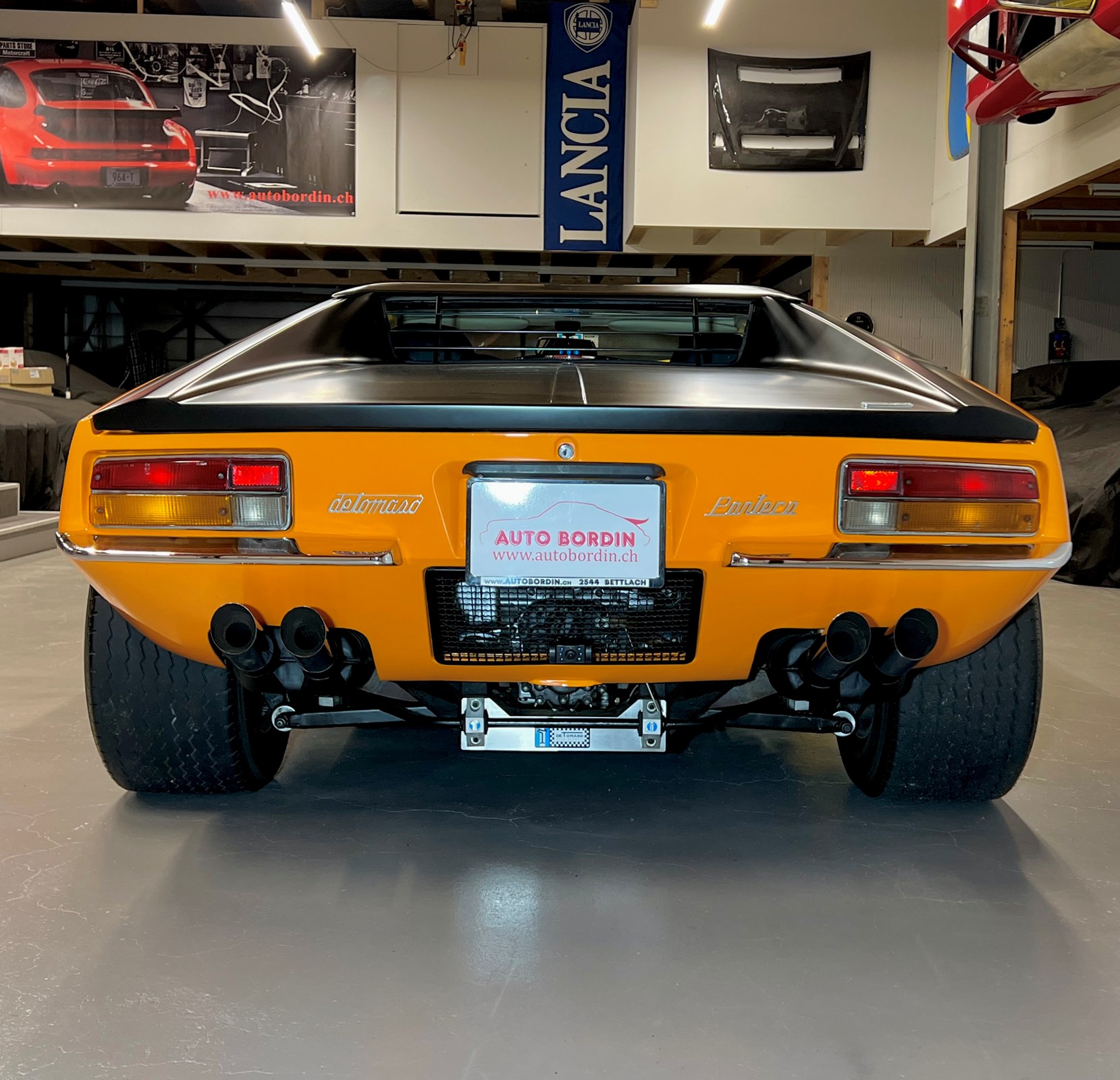 DE TOMASO PANTERA L 874 ORANGE/BLACK VETERAN-image-6
