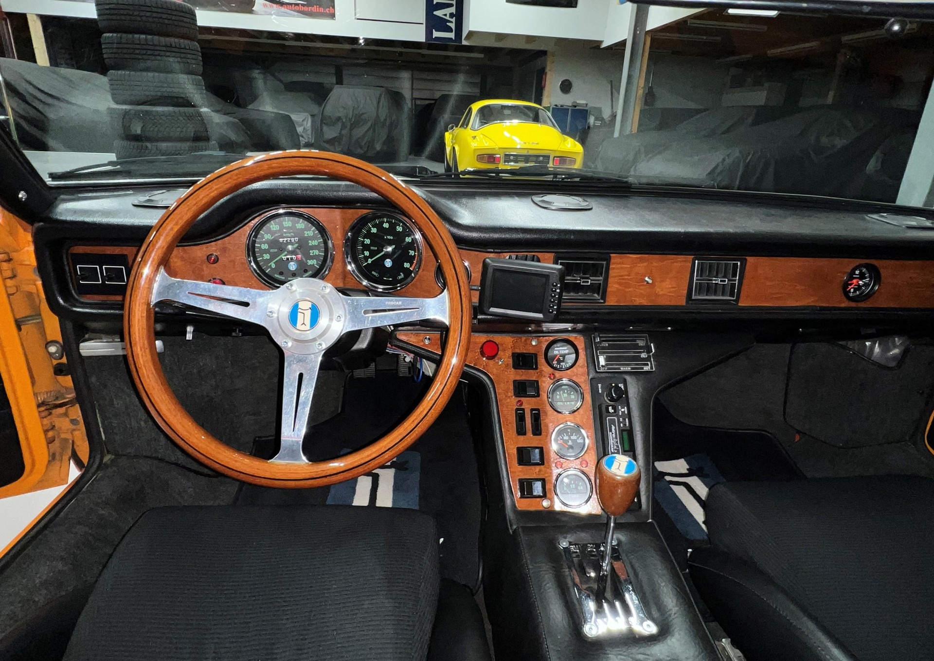 DE TOMASO PANTERA L 874 ORANGE/BLACK VETERAN-image-4