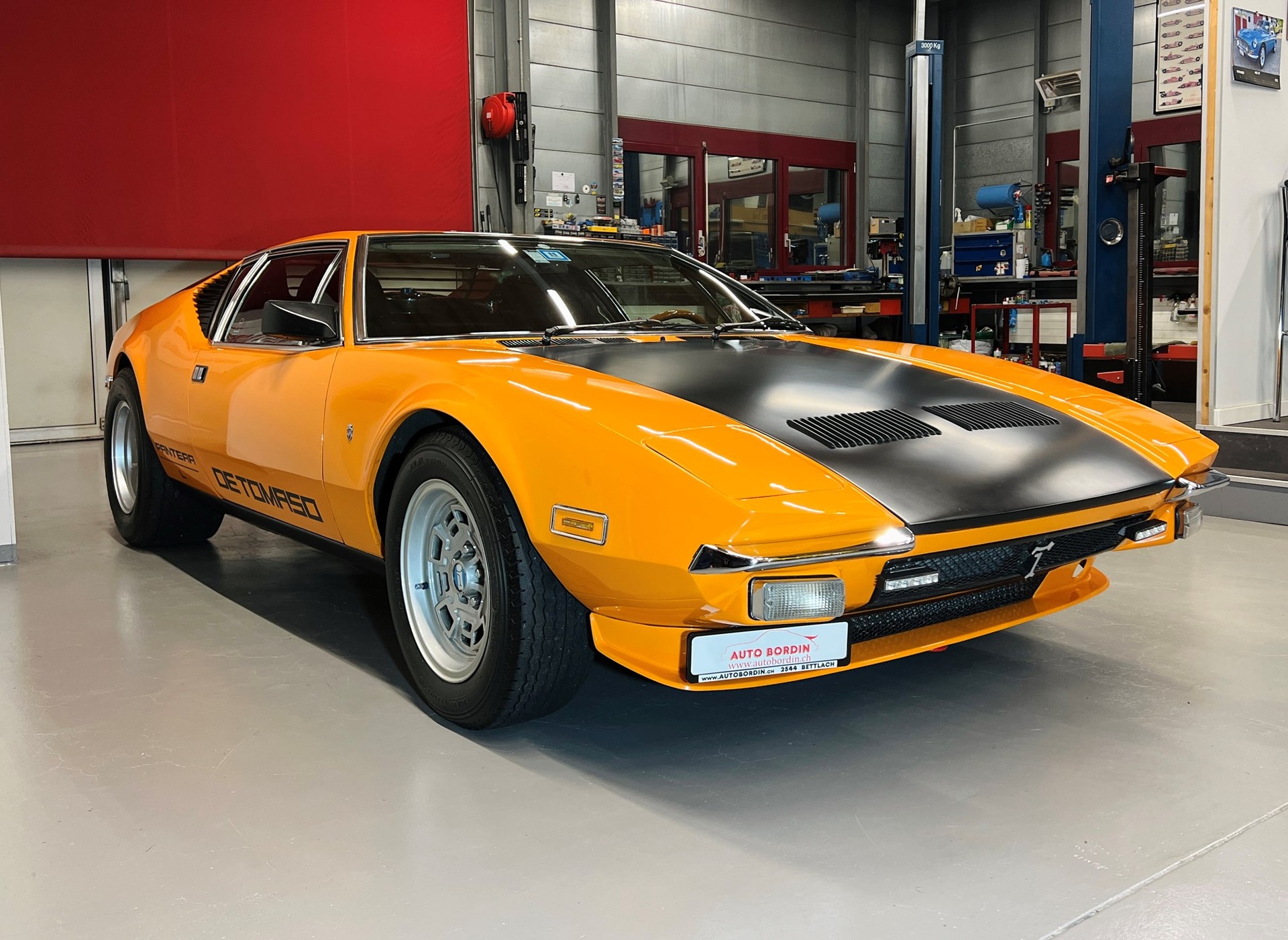 DE TOMASO PANTERA L 874 ORANGE/BLACK VETERAN-image-10