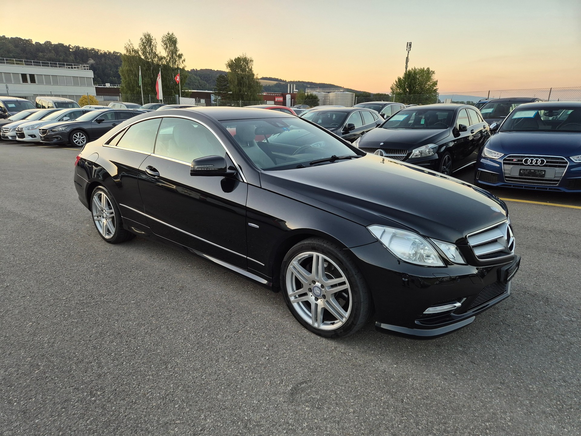 MERCEDES-BENZ E 220 CDI BlueEfficiency-image-14