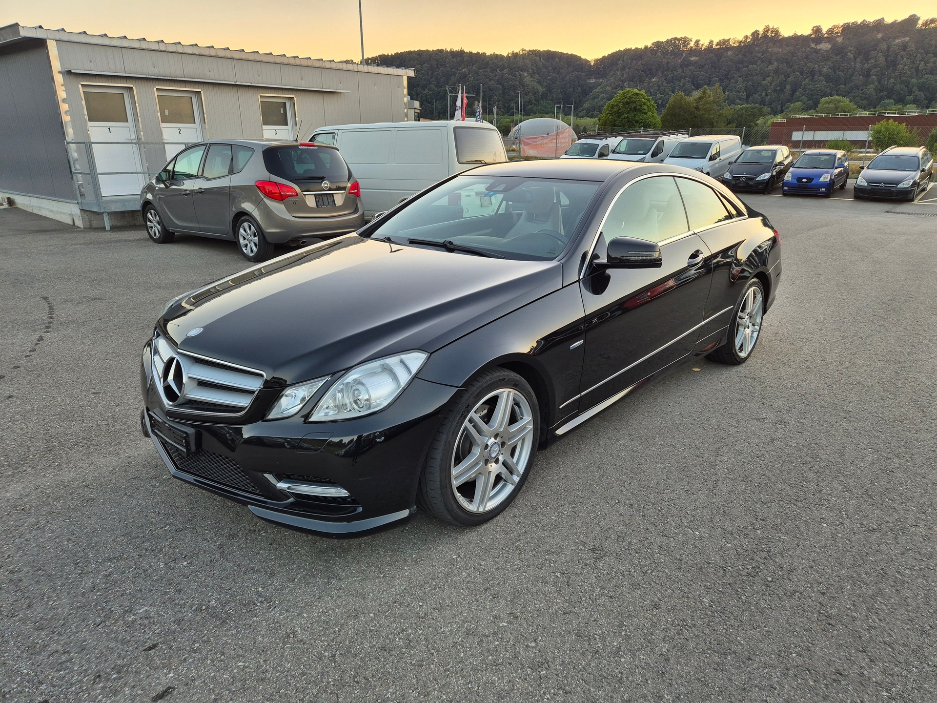 MERCEDES-BENZ E 220 CDI BlueEfficiency-image-3