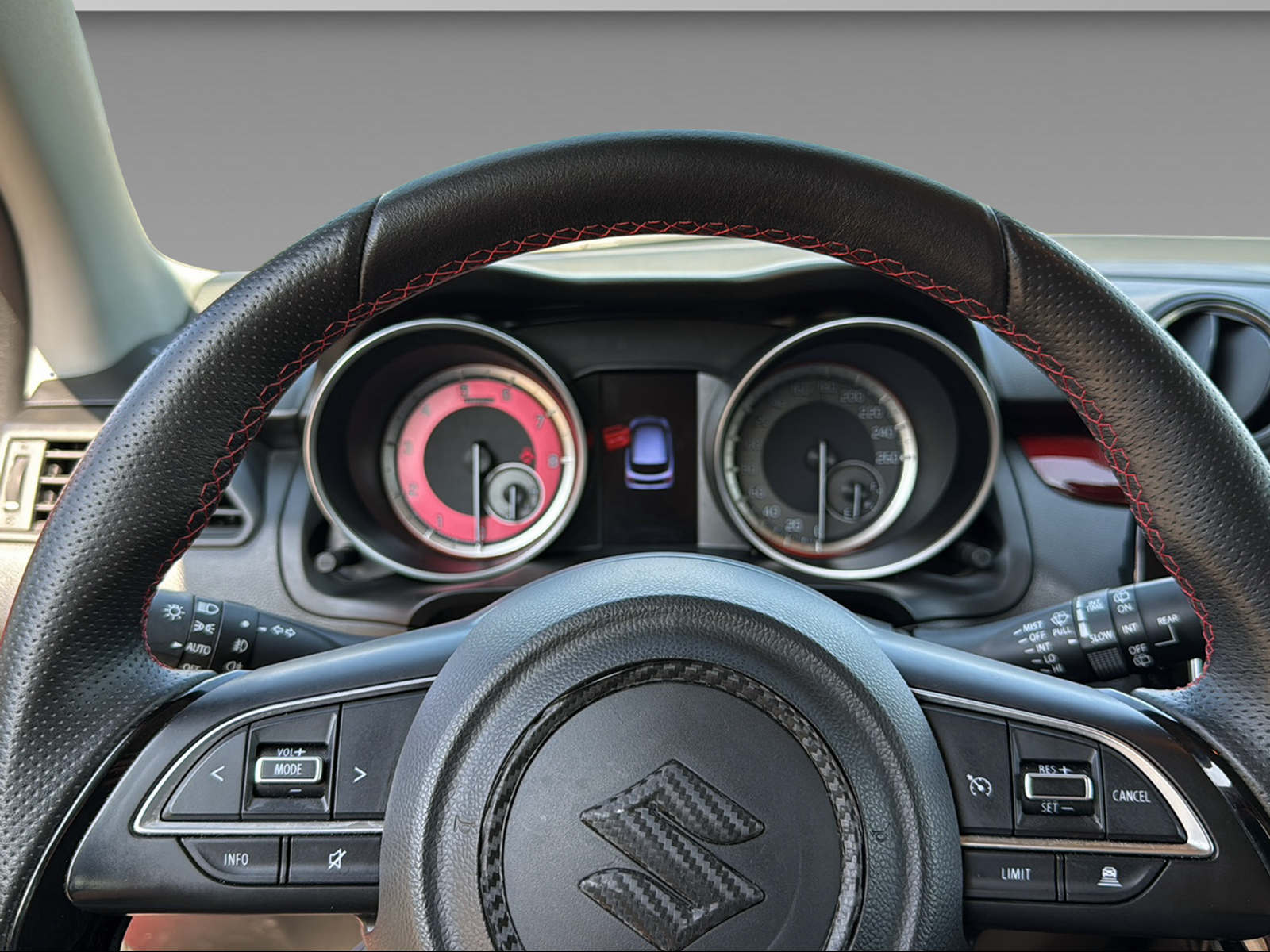 SUZUKI Swift 1.4 T Sport Compact Top-image-17