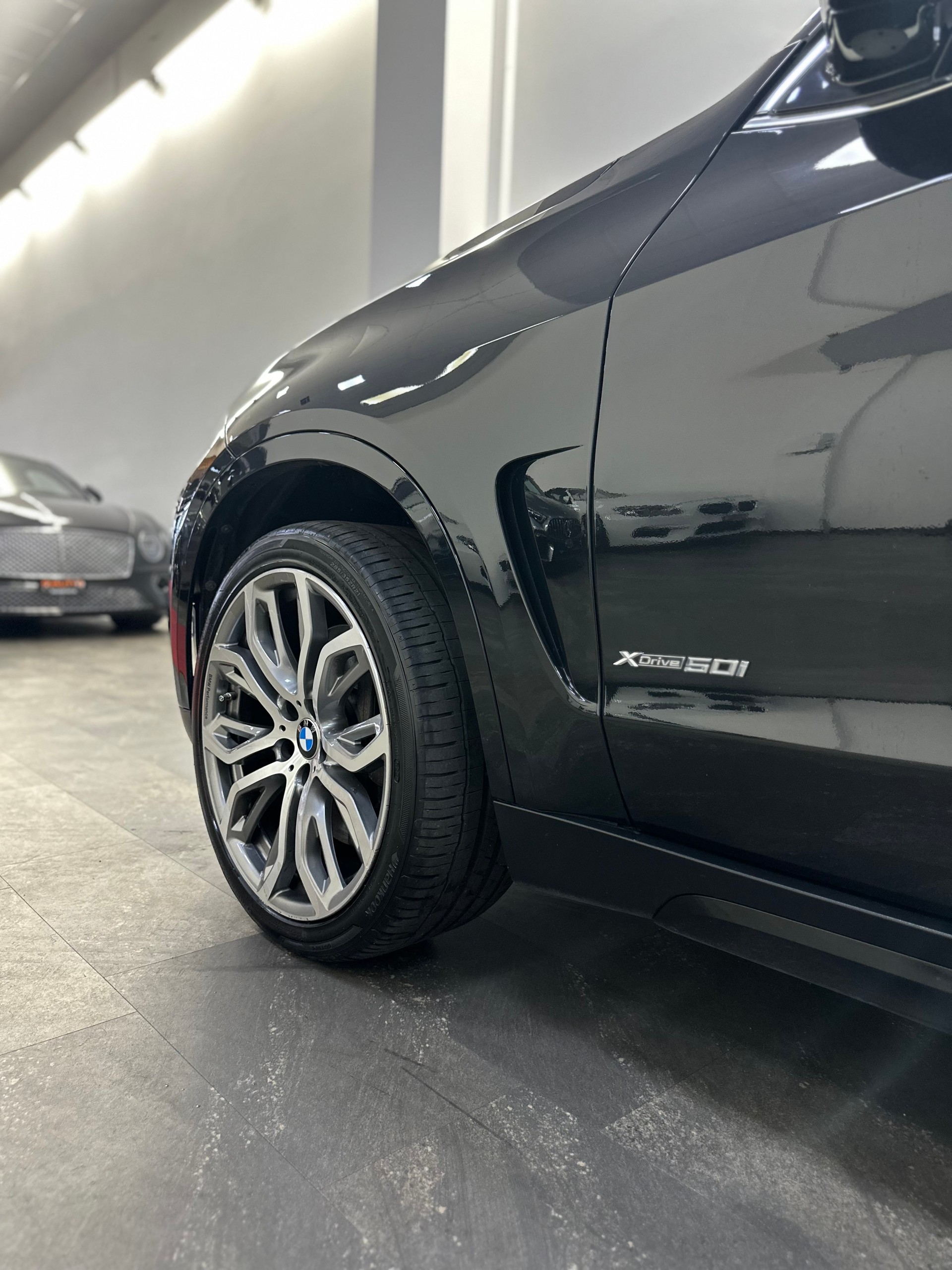 BMW X5 xDrive 50i Steptronic-image-9