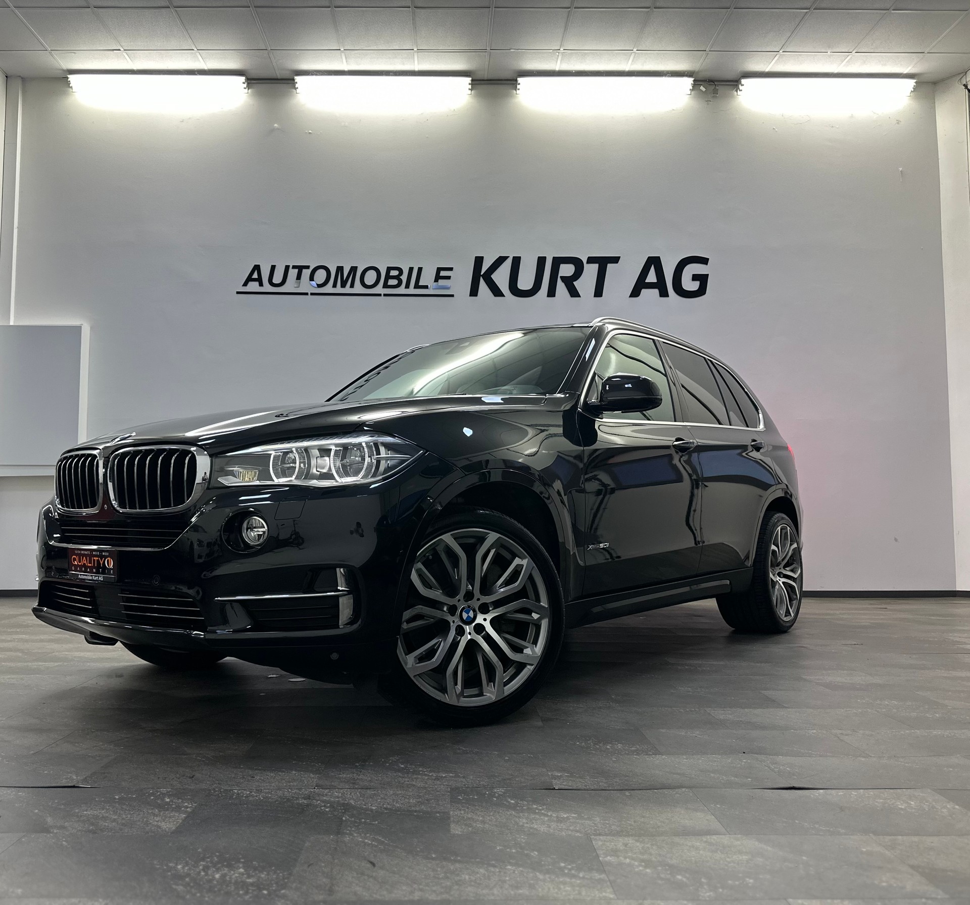 BMW X5 xDrive 50i Steptronic-image-1