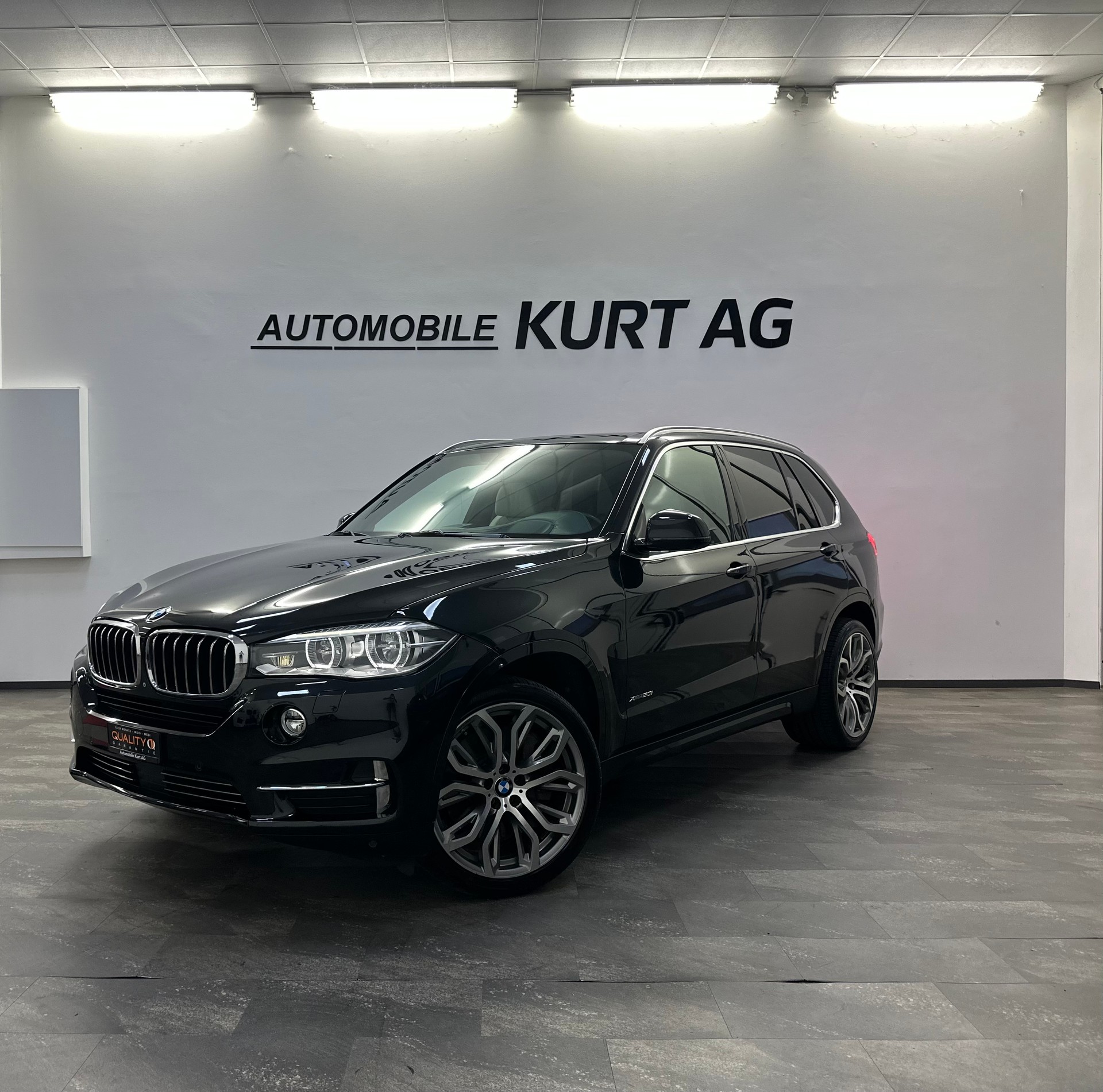 BMW X5 xDrive 50i Steptronic-image-0