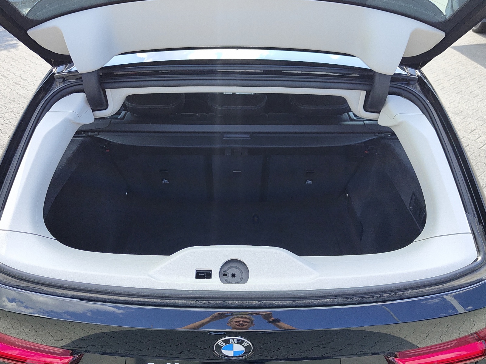 BMW 3er Reihe G21 Touring 320d xDrive-image-14