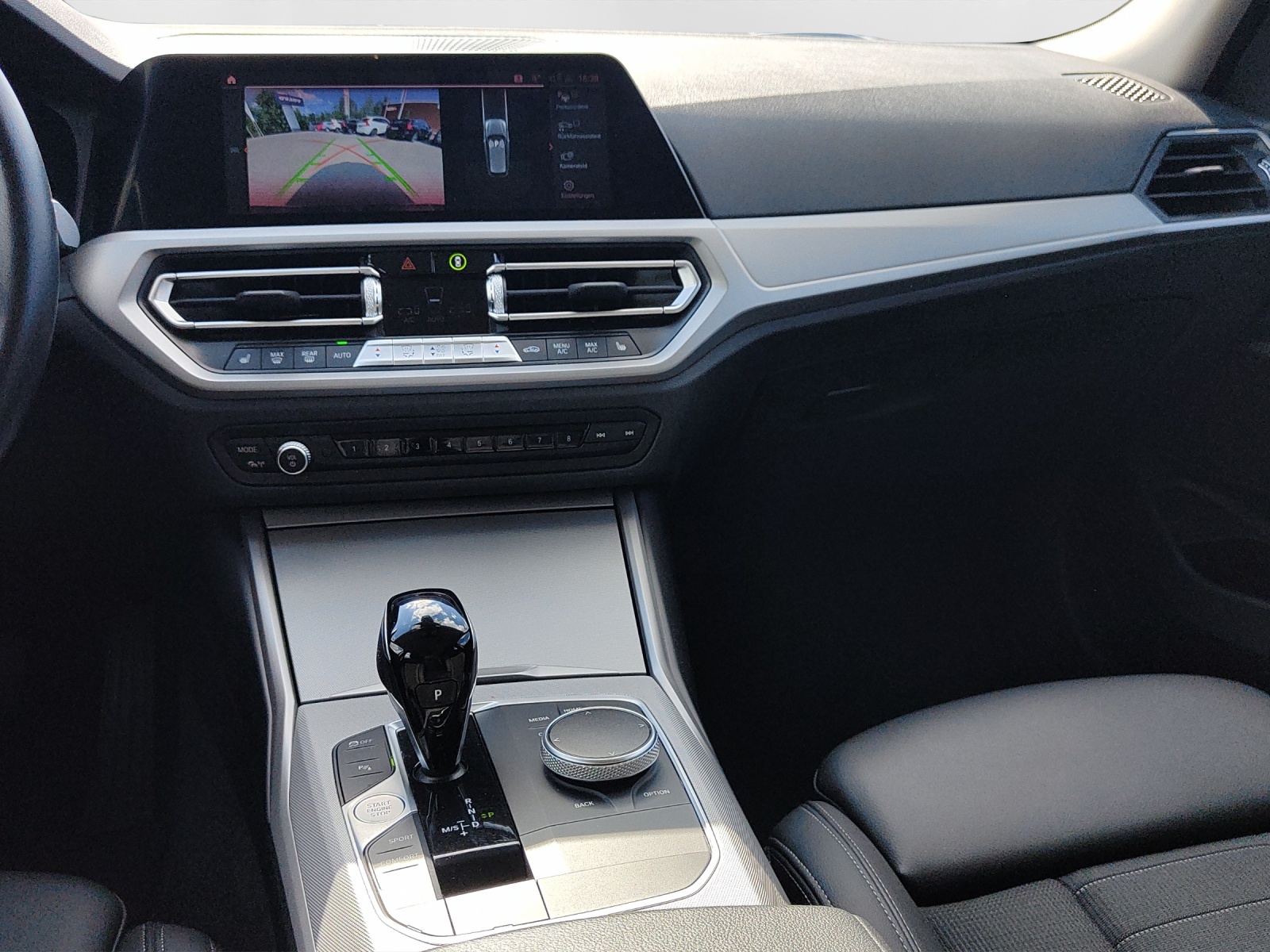 BMW 3er Reihe G21 Touring 320d xDrive-image-8