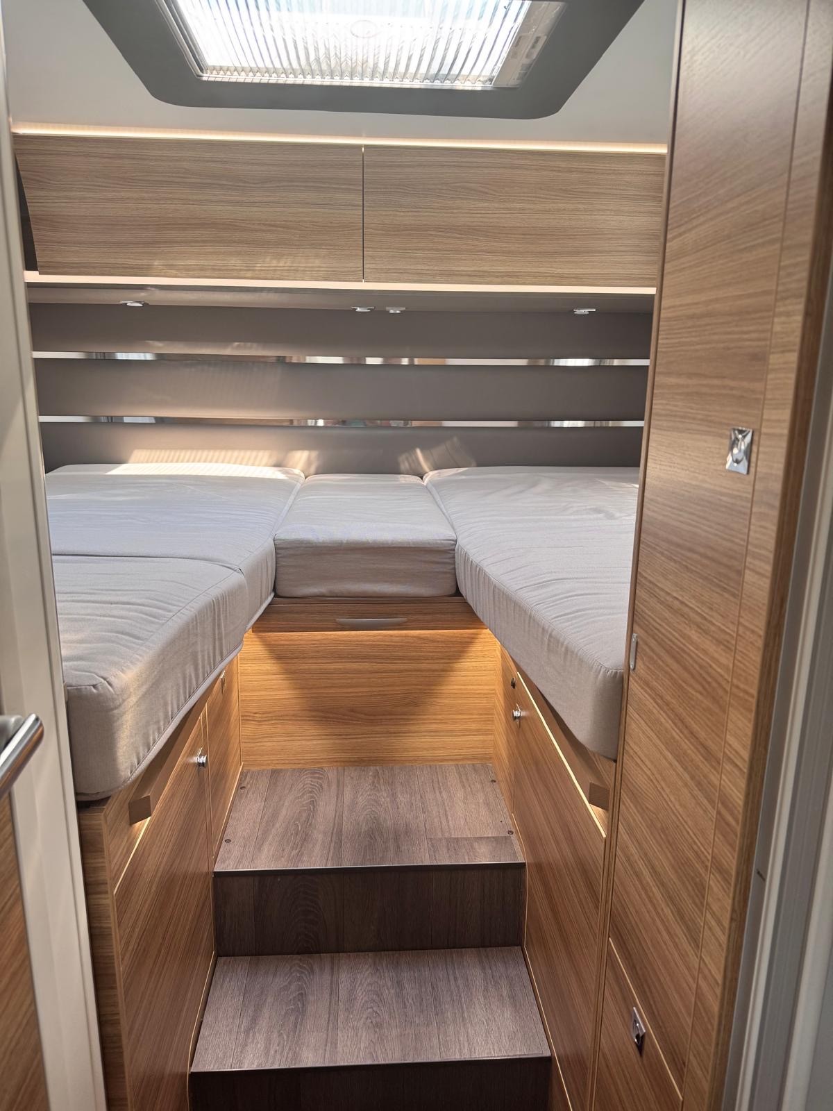ADRIA Plus 700 SL-image-5