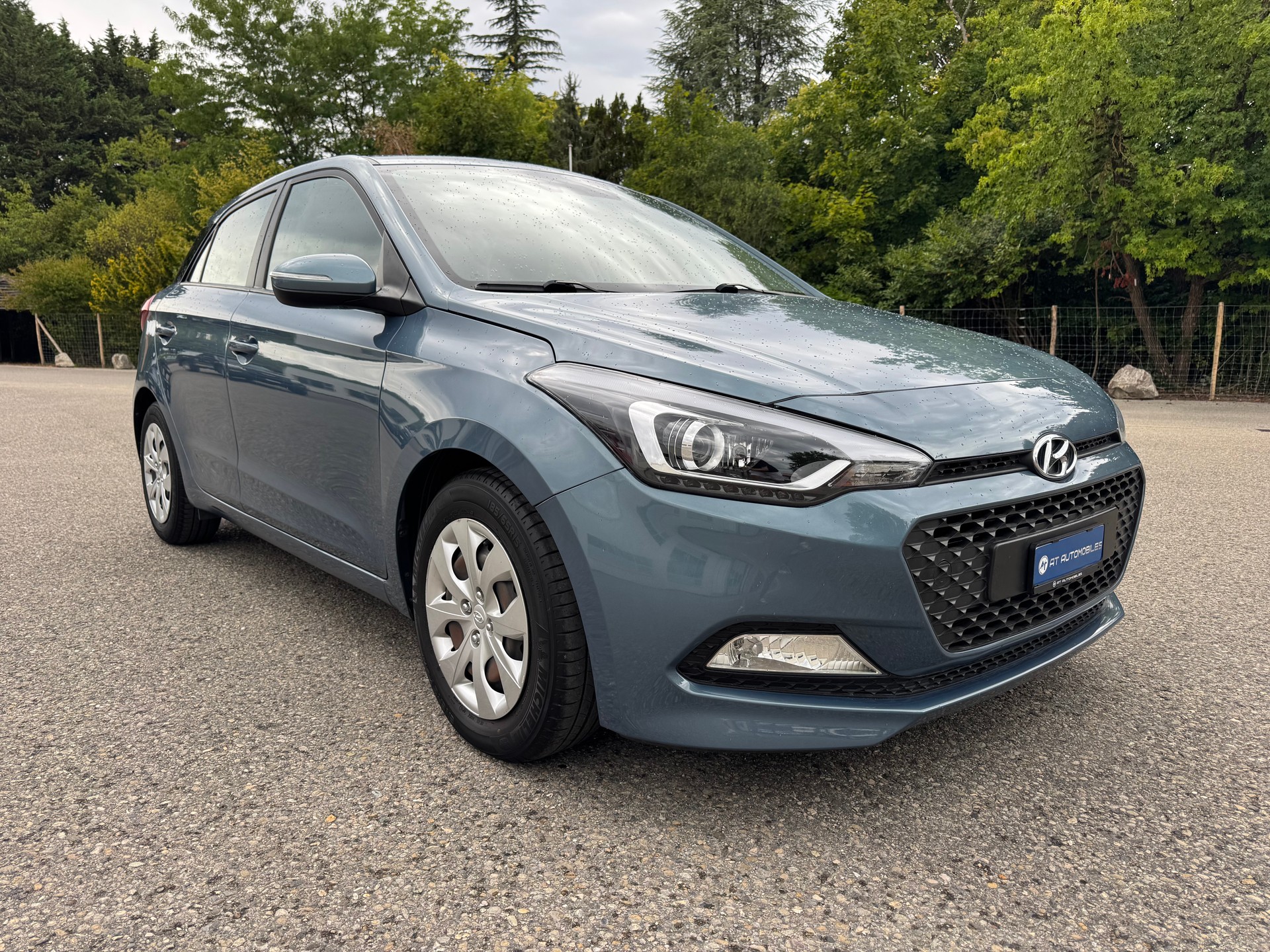 HYUNDAI i20 1.4 Amplia Automatic-image-3