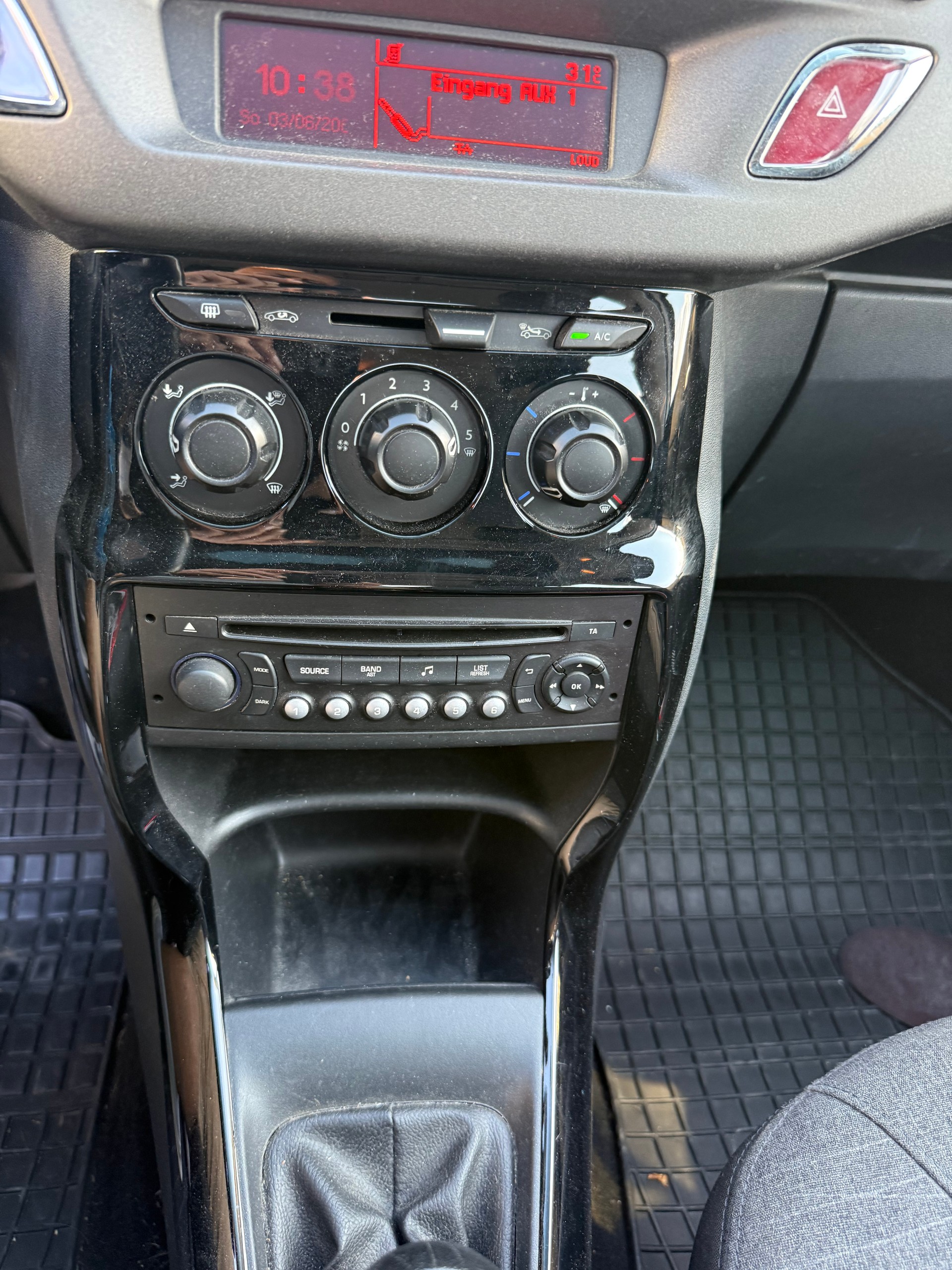 CITROEN C3 1.2i Sélection-image-10
