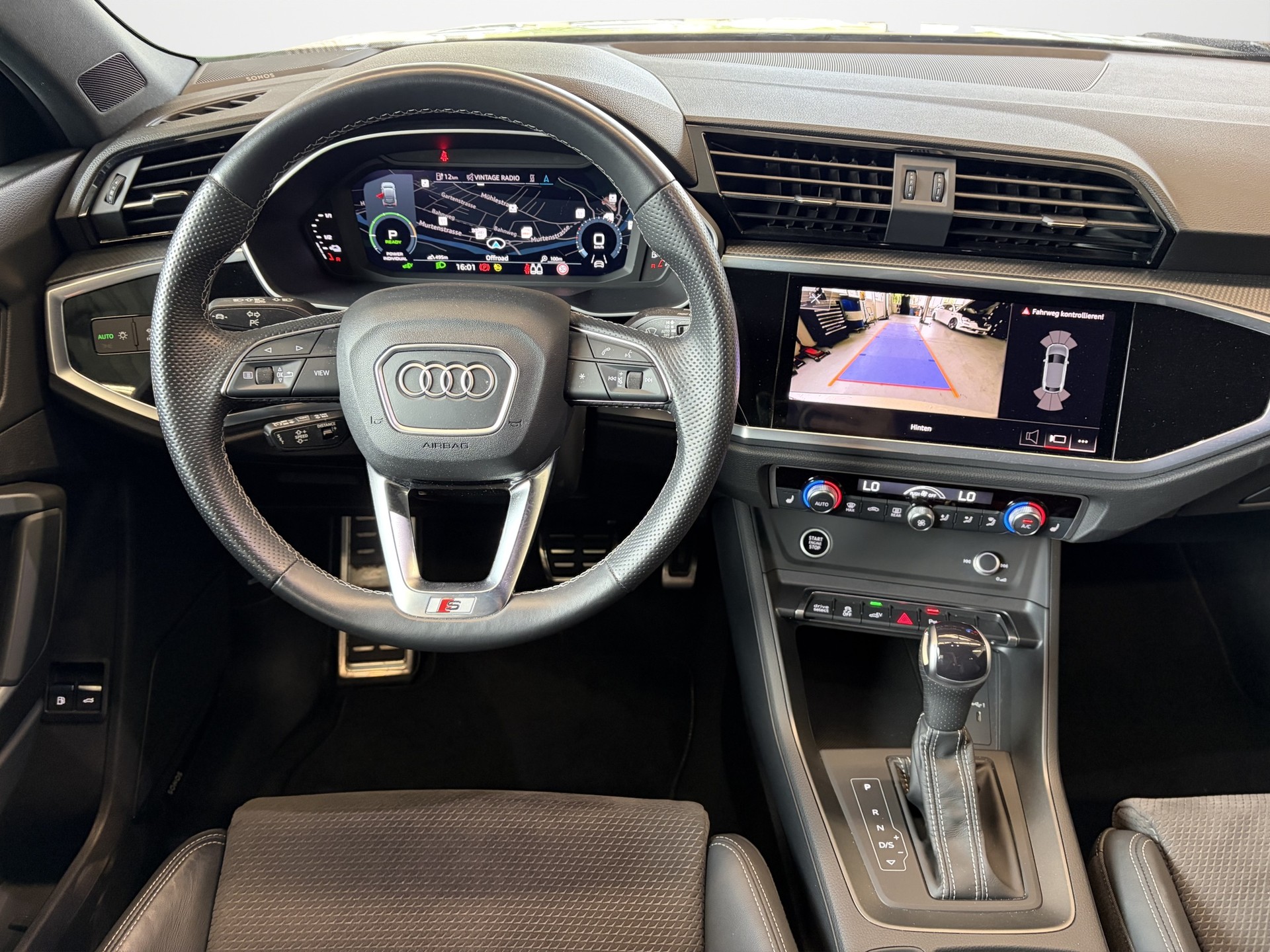 AUDI Q3 Sportback 45 TFSI e S line S-tronic-image-8