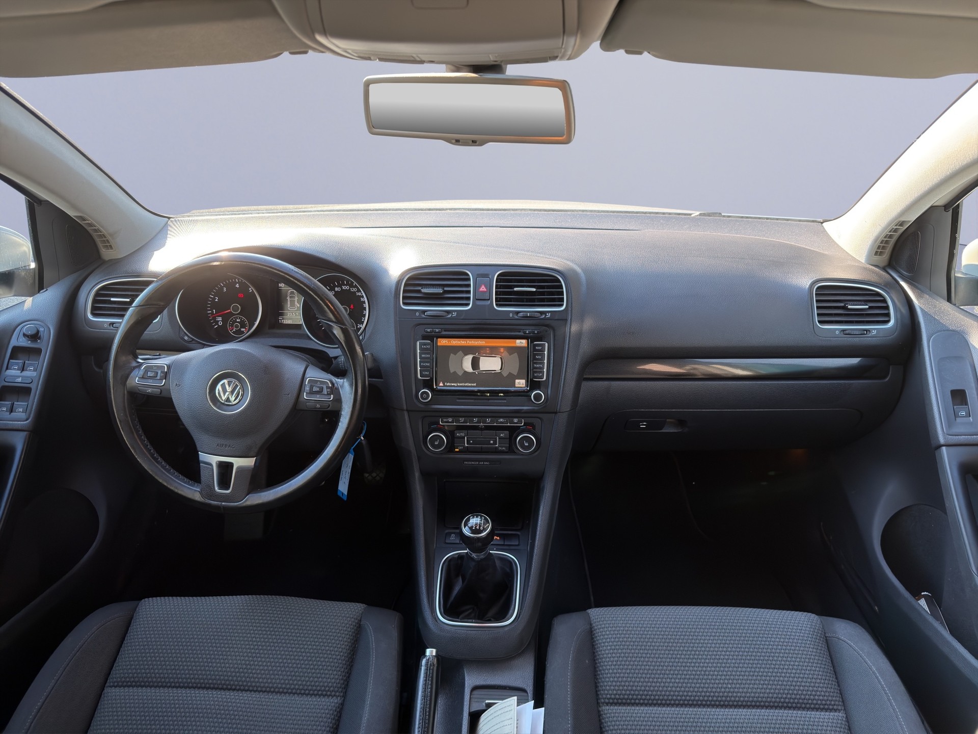 VW Golf 1.4 TSI Highline-image-10