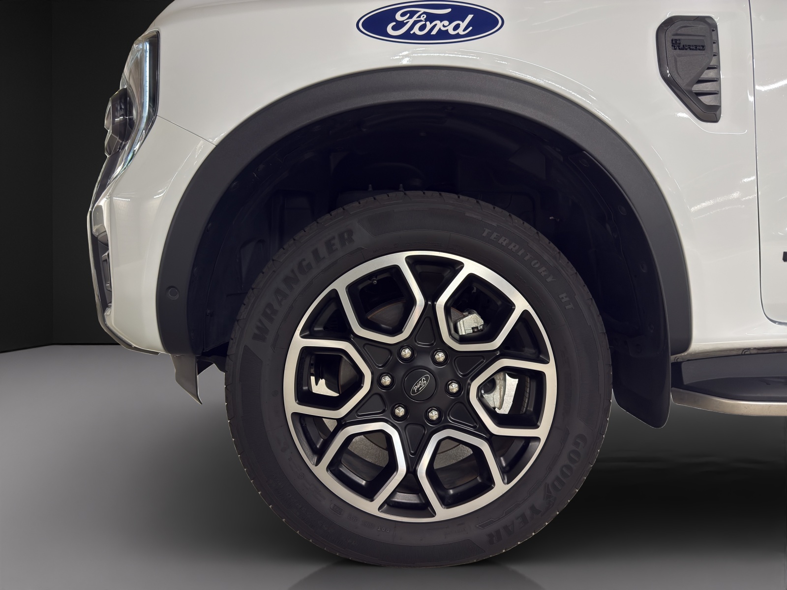 FORD Ranger Wildtrak 2.0 Eco Blue e-4WD Automat-image-8