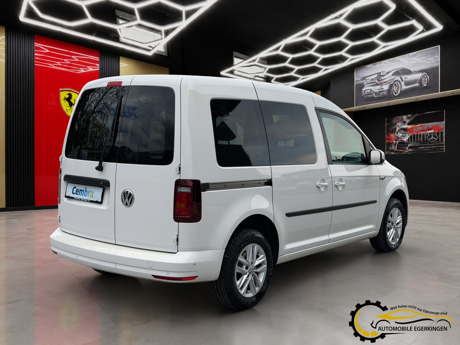 VW Caddy 2.0TDI BlueMotion Technology DSG-image-4