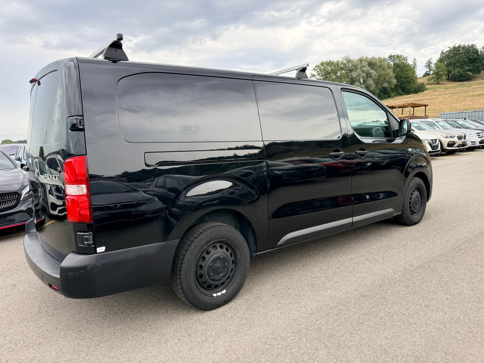 TOYOTA Proace 2.0D Glass Van L2 Luna-image-6