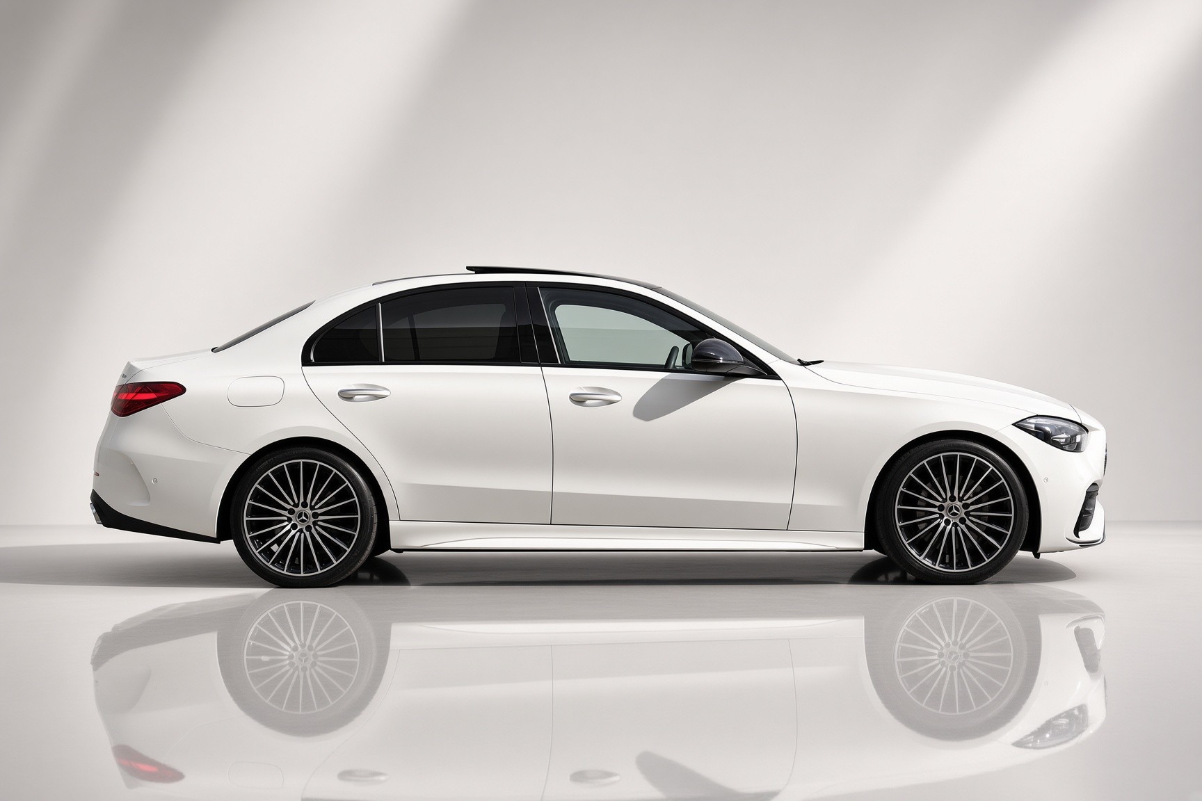 MERCEDES-BENZ C 300 4Matic AMG Line-image-5