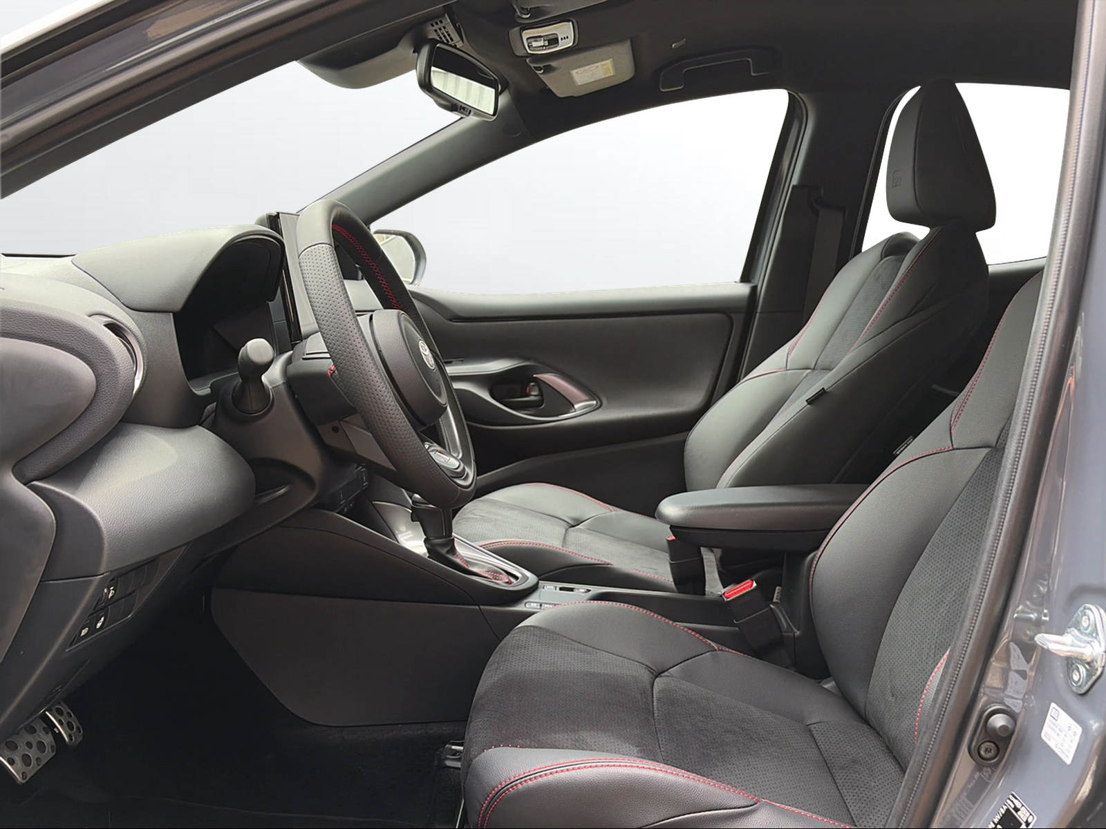 TOYOTA Yaris 1.5 GR Sport e-CVT-image-7