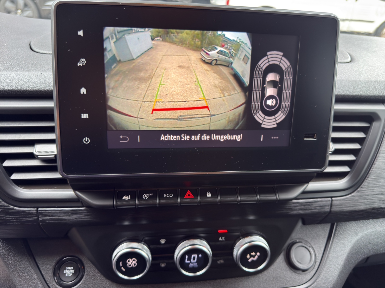 RENAULT Trafic 2.0 Blue dCi 130 Advance L1H1-image-25