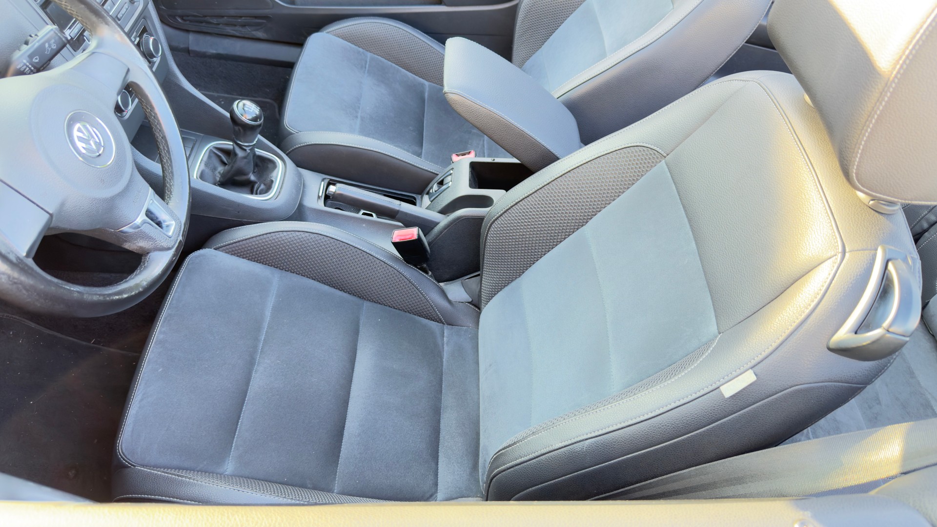 VW Golf Cabrio 1.4 TSI-image-11